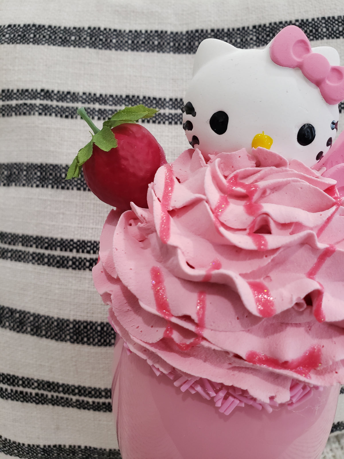 Pip Posh Design Faux Sweet Décor Hello Kitty Strawberry Kit Kat Whipped Pink Topper Sundae Hk Collection