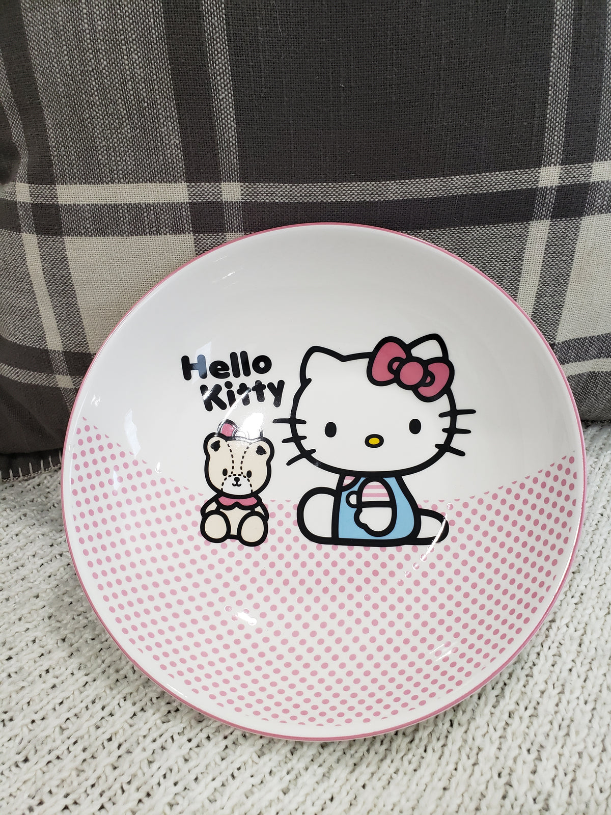 Hello Kitty Pink Polka Dots &amp; Teddy Bear Round 46 Oz Dish Hk Collection