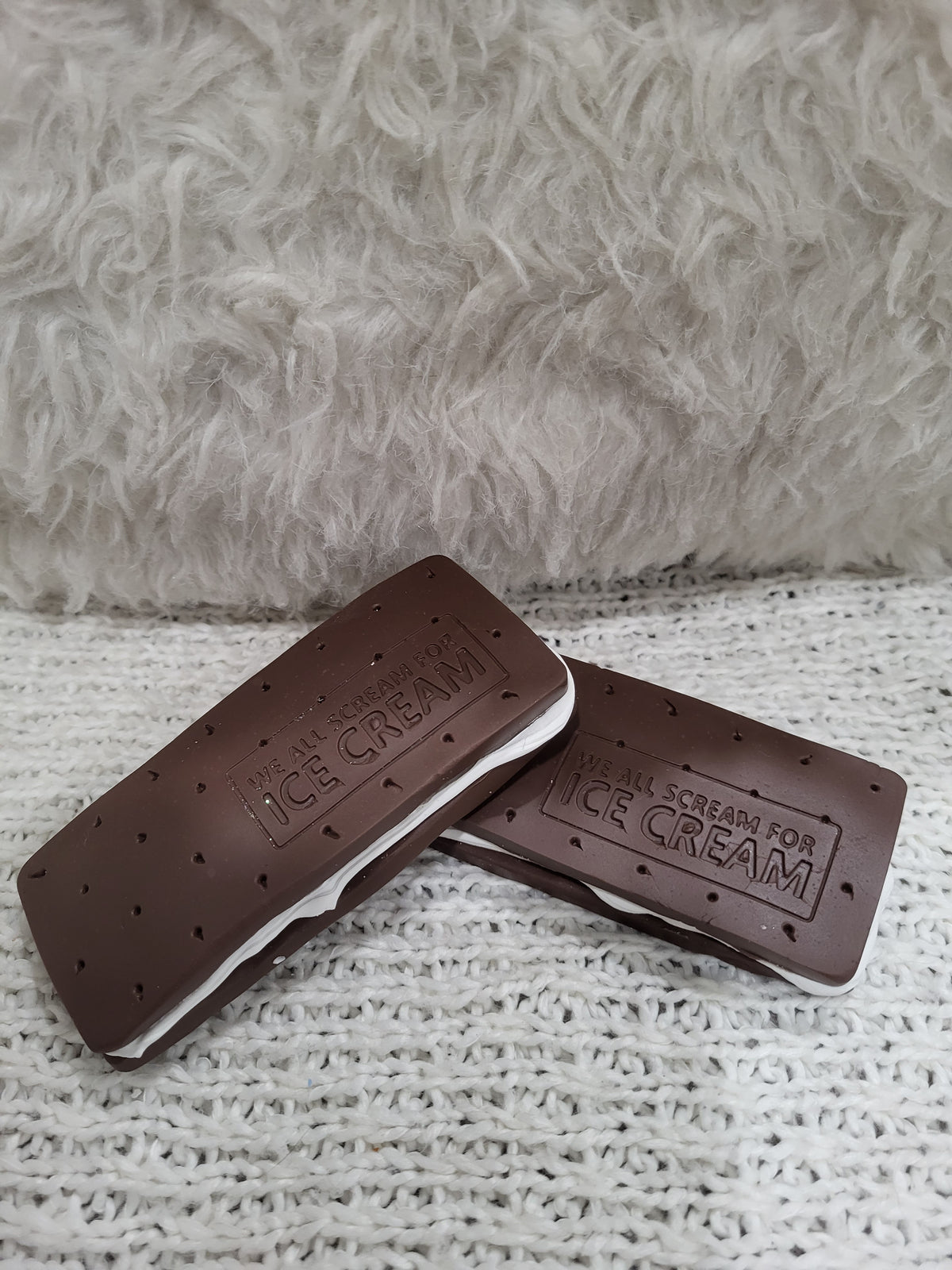 Pip Posh Design Faux Sweet Décor &quot;We Scream For Ice Cream&quot; Ice Cream Sandwiches Set Of 2