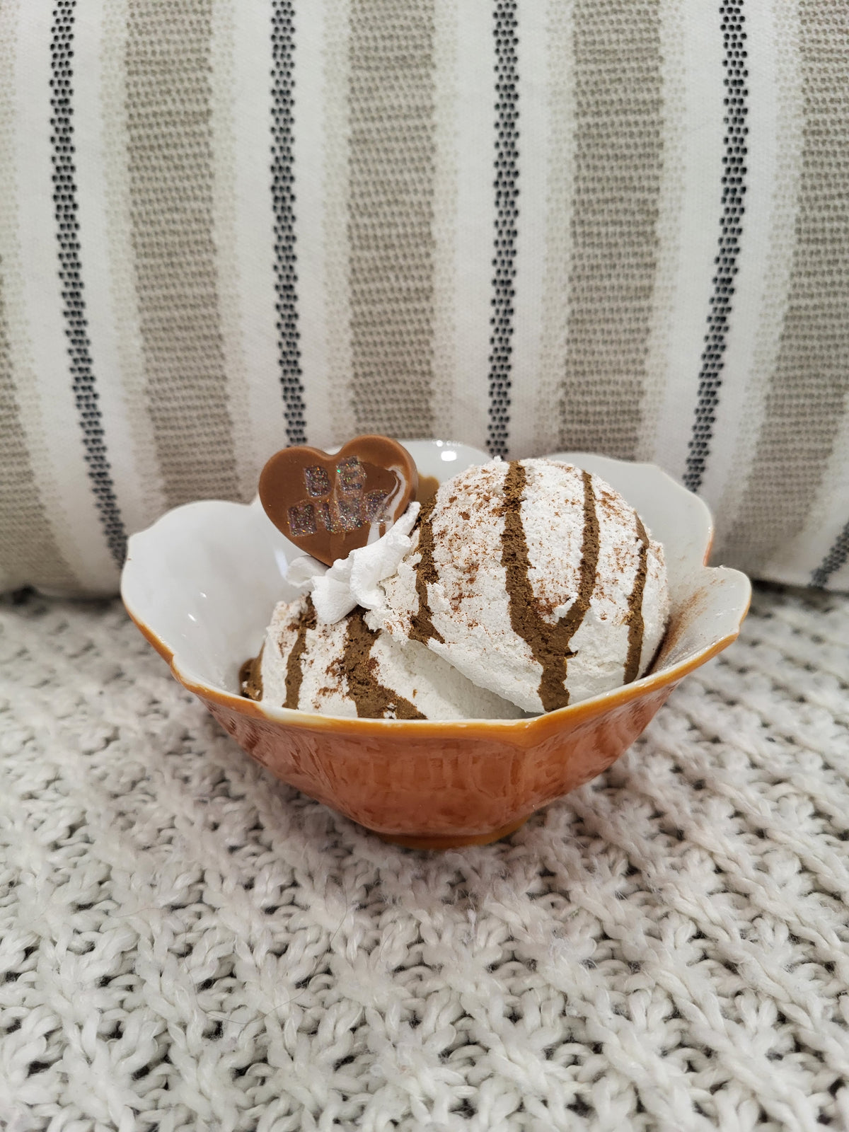 Pip Posh Design Faux Sweet Décor Flower Bowl &amp; Vanilla Caramel Ice Cream Dessert Collection