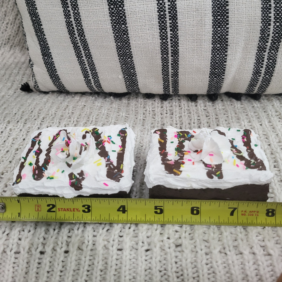 Pip Posh Design Faux Sweet Décor Whipped Chocolate Drizzle Confetti Brownies Set Of 2 Bakery Collection