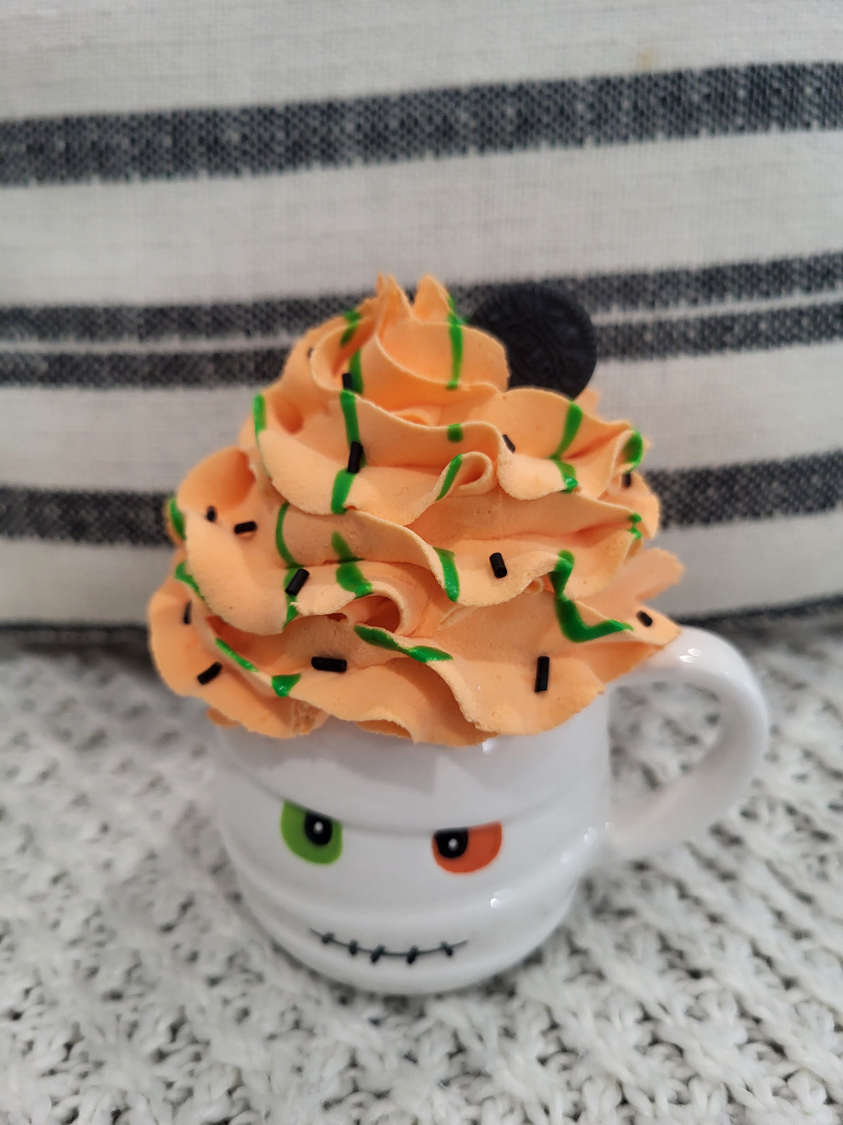 Pip Posh Design Faux Sweet Décor Mini Mummy Mug &amp; Orange Whipped Topper Halloween Collection