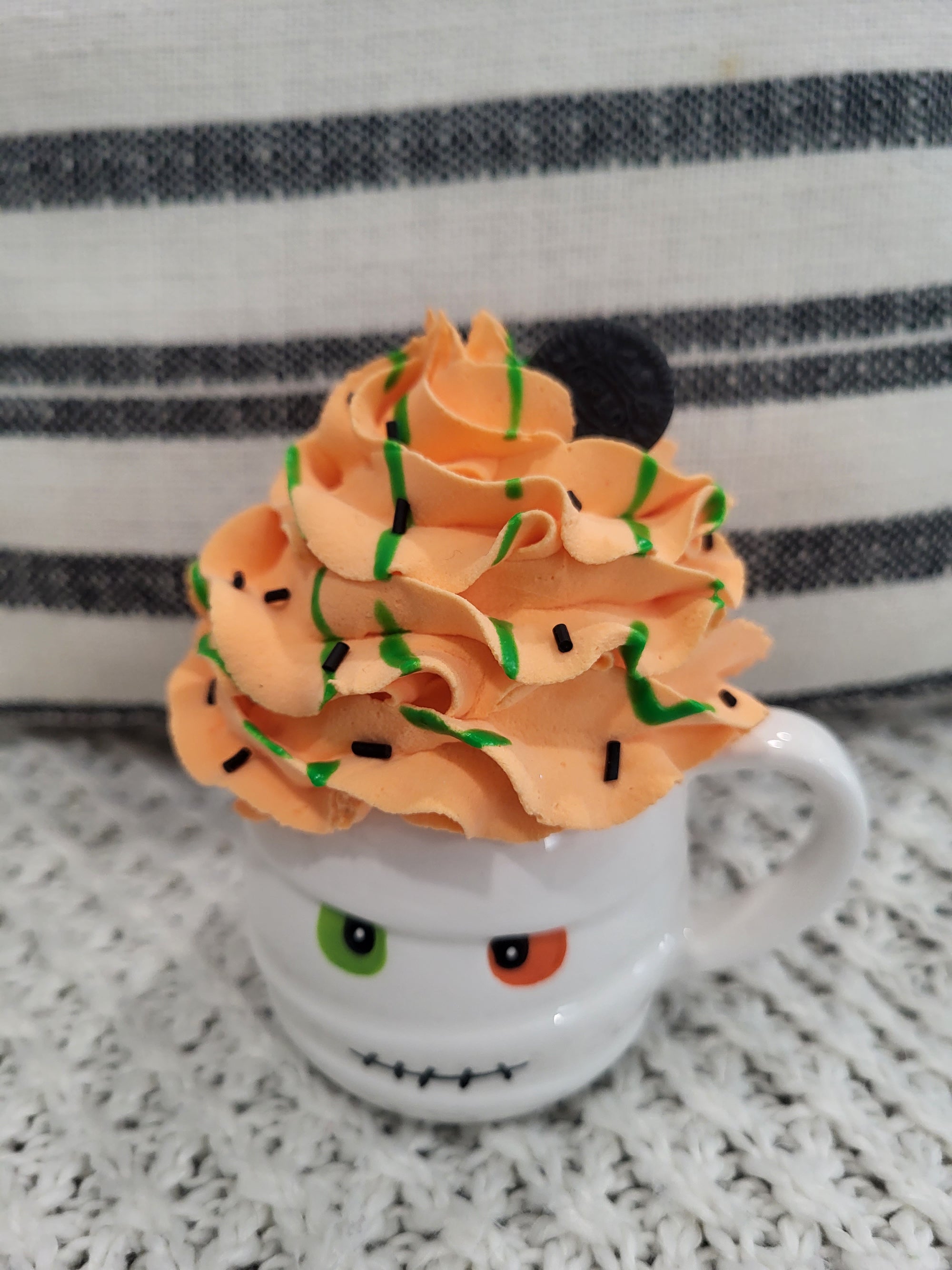 Pip Posh Design Faux Sweet Décor Mini Mummy Mug & Orange Whipped Topper Halloween Collection