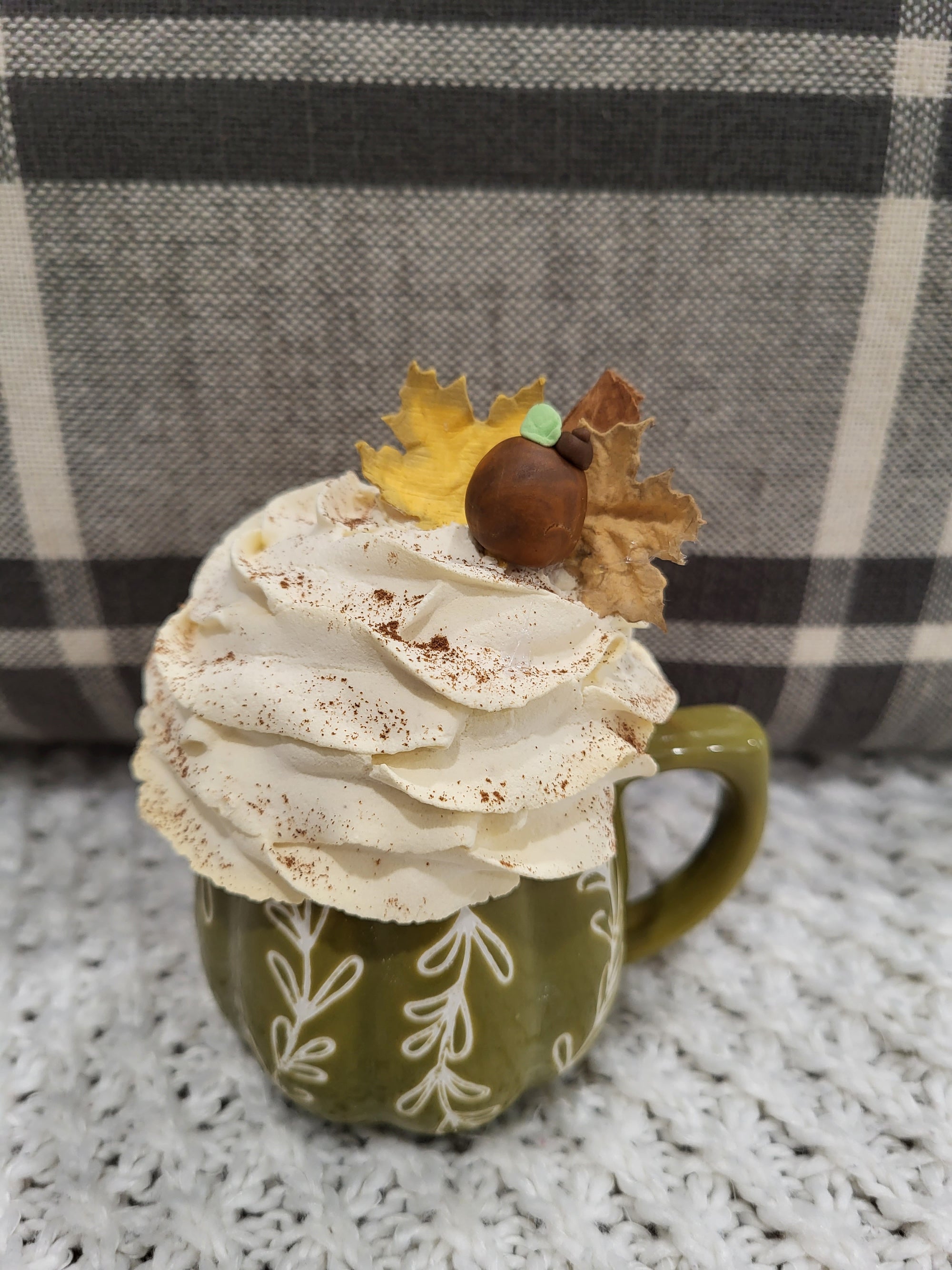 Pip Posh Design Faux Sweet Décor Mini Green Fall Mug & Whipped Ivory Pumpkin Leaves Topper Fall Collection