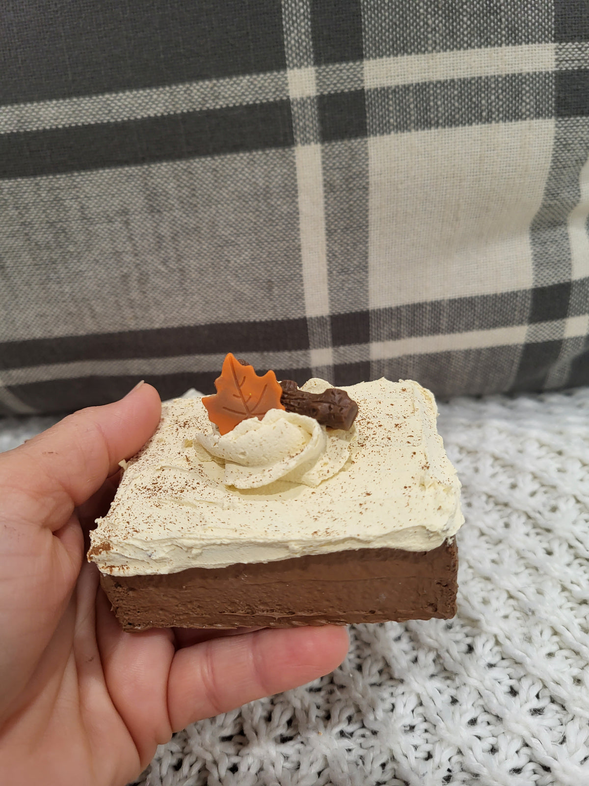 Pip Posh Design Faux Sweet Décor Ivory Frosted Fall Leaves Brownies Set Of 2 Bakery Collection