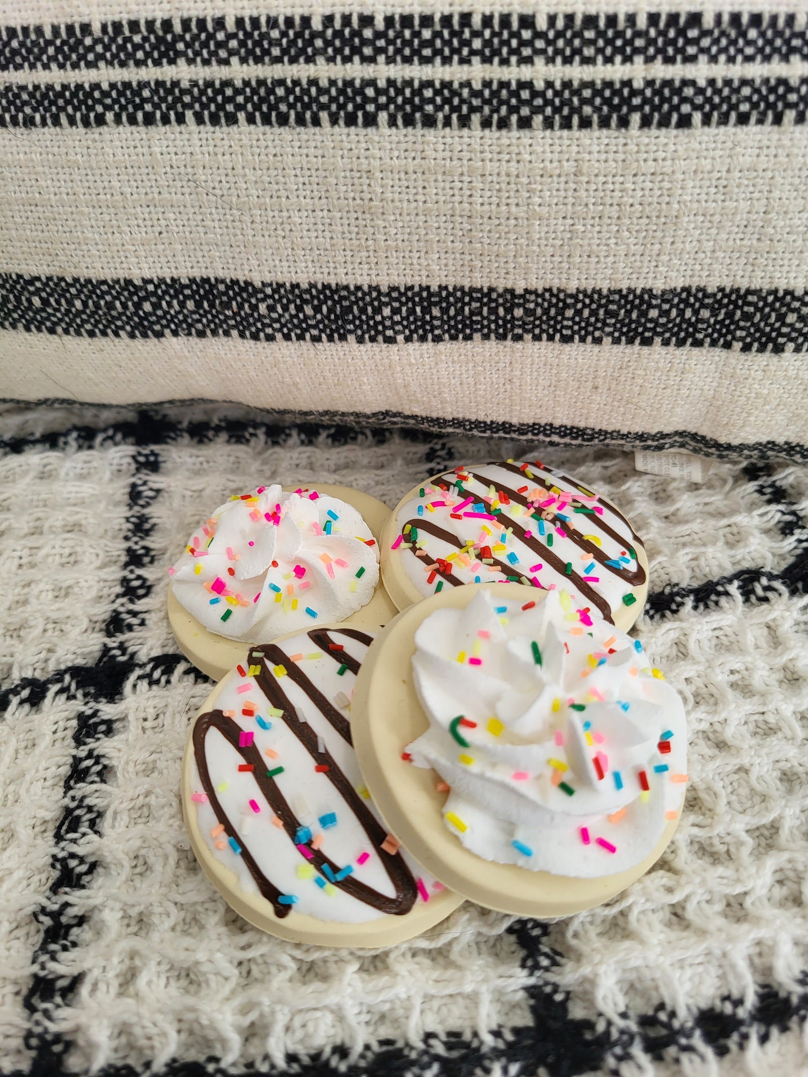 Pip Posh Design Faux Sweet Décor Chocolate Drizzle Confetti Sugar Cookies Set Of 4 Bakery Collection