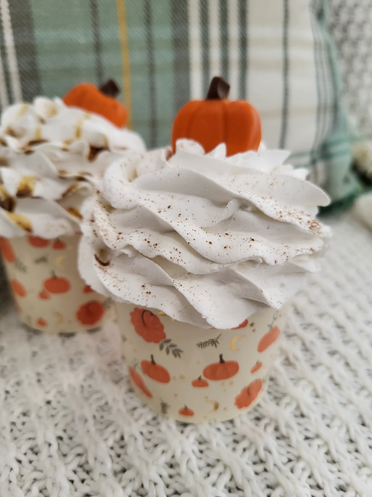 Pip Posh Design Faux Sweet Décor Fall Pumpkin Cupcake Assortment Set Of 4 Fall Bakery Collection