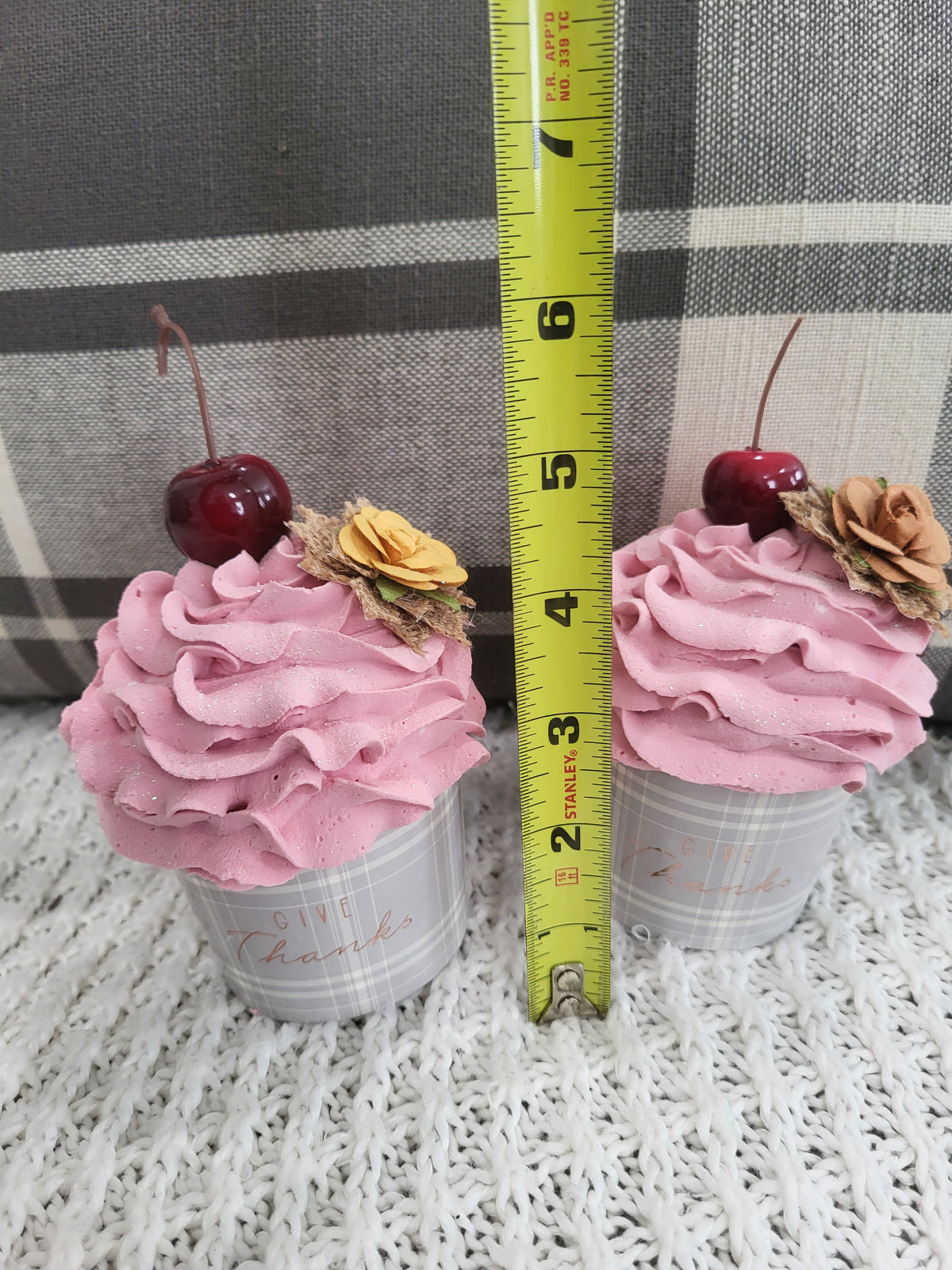 Pip Posh Design Faux Sweet Décor &quot;Give Thanks&quot; Cupcake&#39;s Set Of 2 Fall Bakery Collection