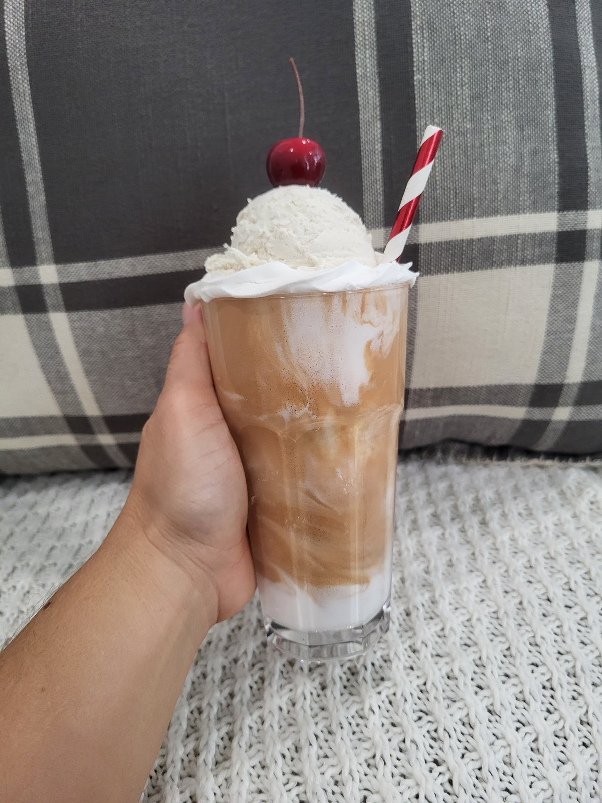 Pip Posh Design Faux Sweet Décor Root Beer Float Classic Drink Collection