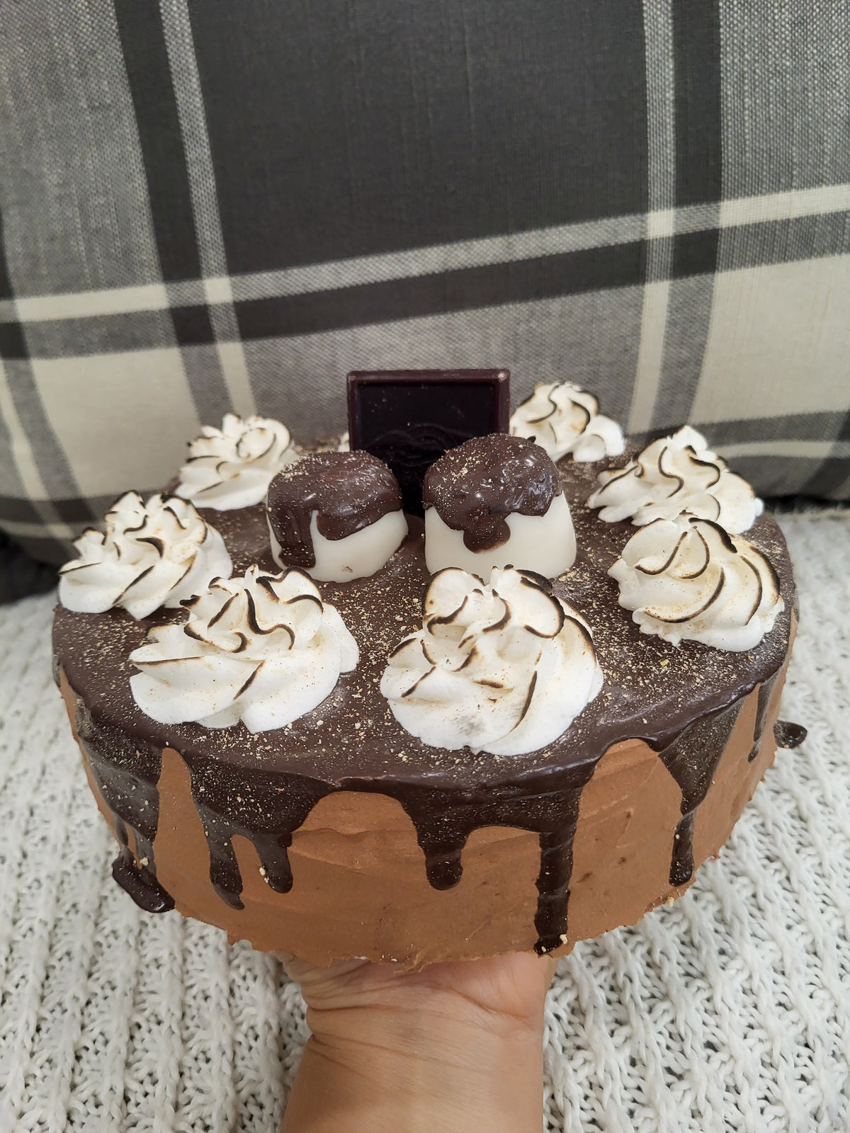 Pip Posh Design Faux Sweet Décor Toasted S&#39;mores Cake Bakery Collection