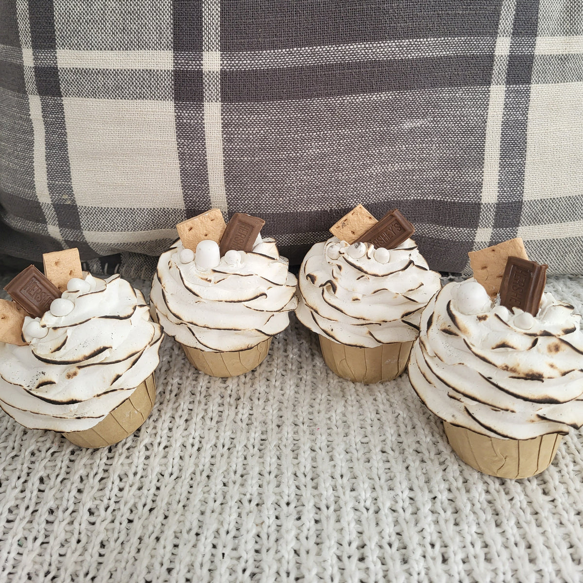 Pip Posh Design Faux Sweet Décor S&#39;mores Cupcake Bundle Set Of 4 Fall Bakery Collection