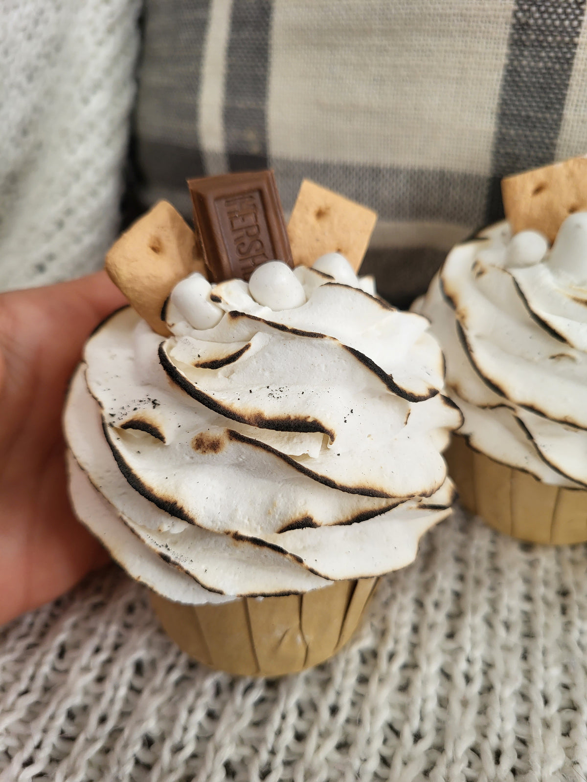 Pip Posh Design Faux Sweet Décor S&#39;mores Cupcake Bundle Set Of 4 Fall Bakery Collection