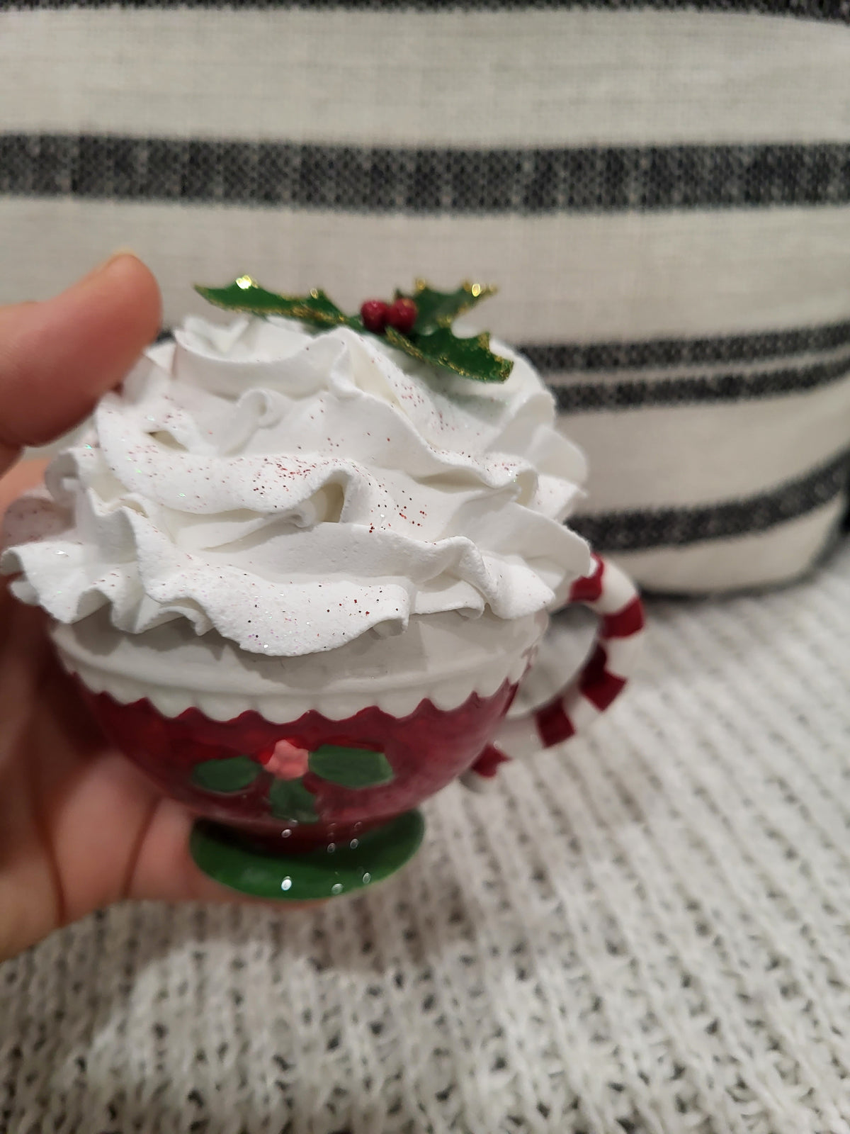 Pip Posh Design Faux Sweet Décor Mini Mistletoe Mug &amp; White Whipped Topper Holiday Collection