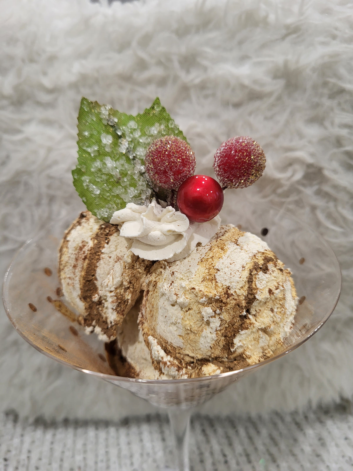 Pip Posh Design Faux Sweet Décor Gold Polka Dot Glass &amp; Vanilla Caramel Ice Cream Mistletoe Dessert Holiday Collection