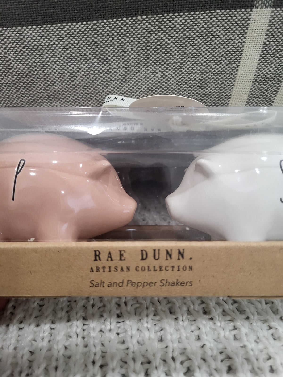 Rae Dunn &quot;S &amp; P&quot; Pink And White Pigs Salt And Pepper Shakers Set