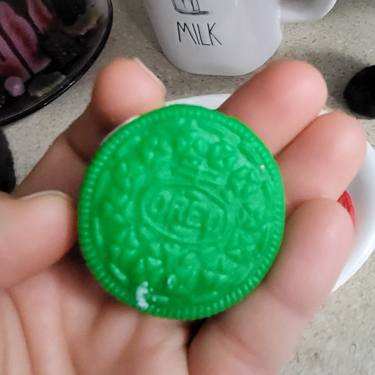 Pip Posh Design Faux Sweet Décor Red &amp; Green Oreo Cookies