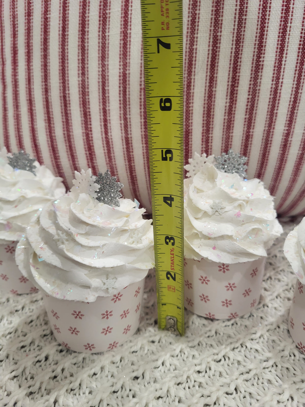 Pip Posh Design Faux Sweet Décor Whipped Snowflake Cupcakes Set Of 4 Holiday Collection