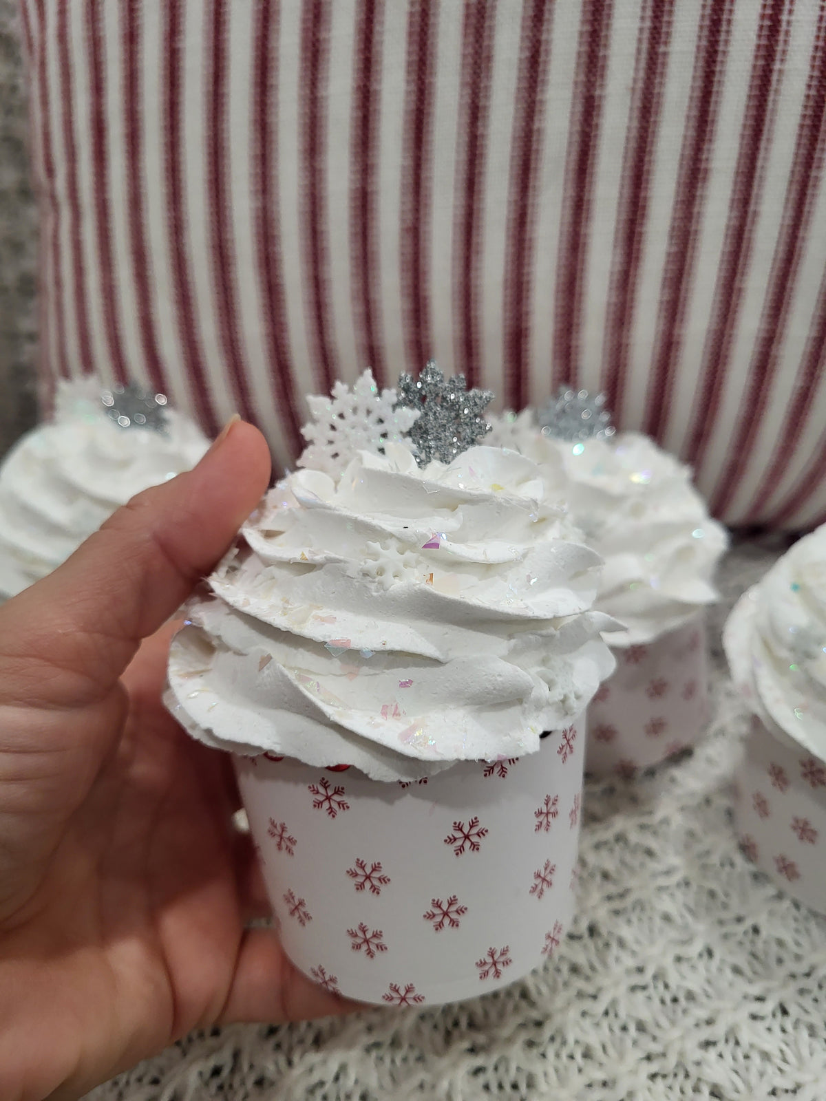 Pip Posh Design Faux Sweet Décor Whipped Snowflake Cupcakes Set Of 4 Holiday Collection