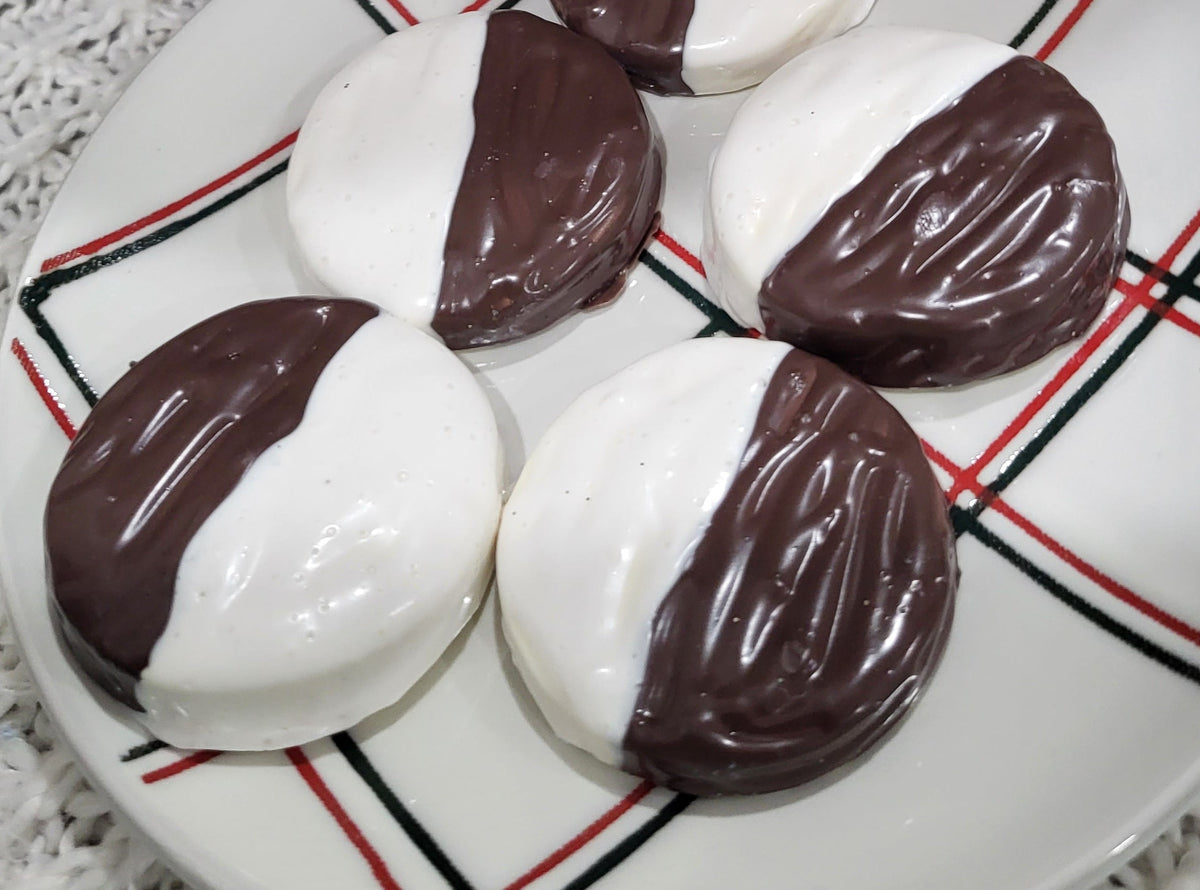 Pip Posh Design Faux Sweet Décor Black &amp; White&#39;s Cookies Set Of 4 Bakery Collection