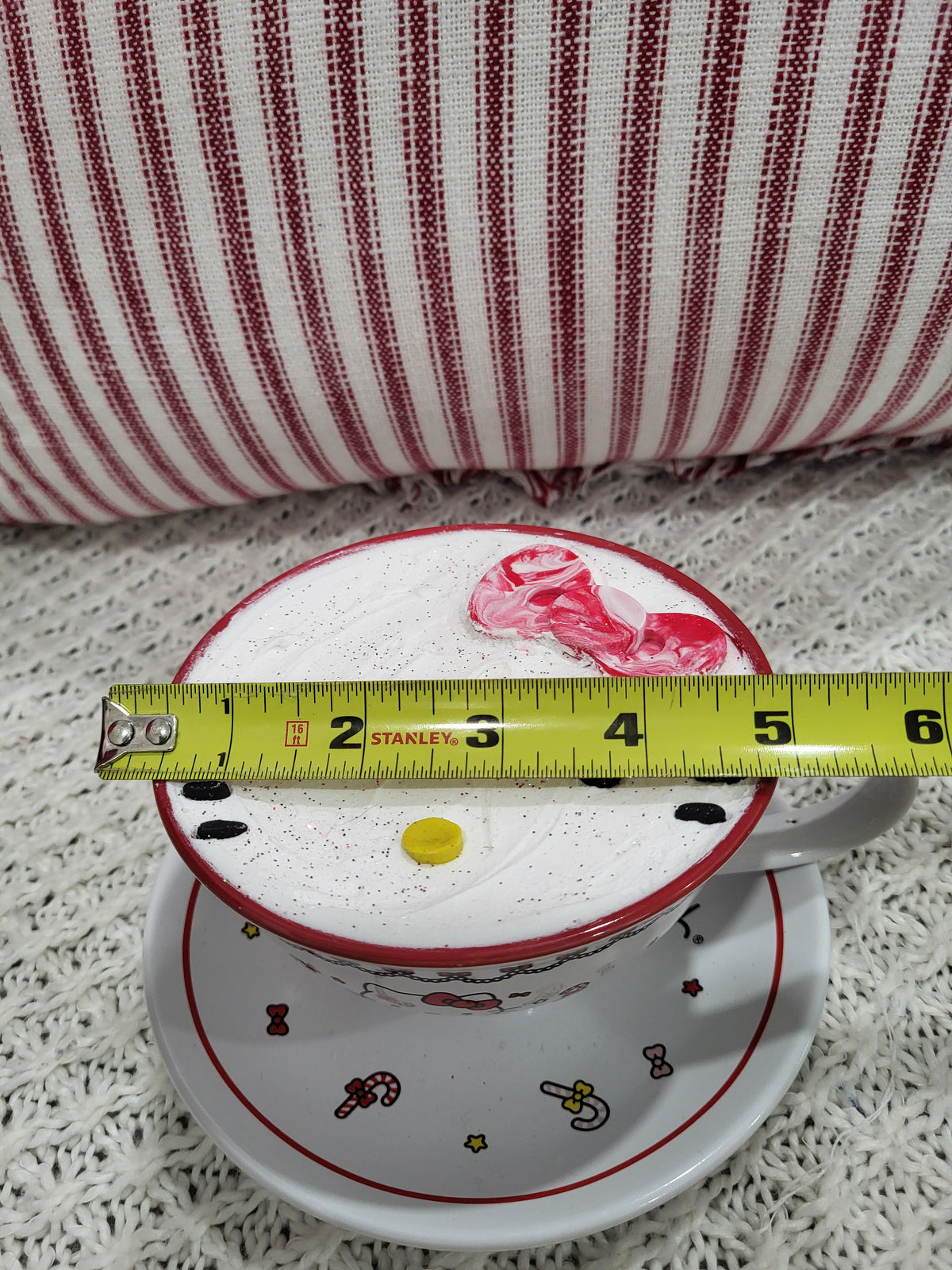 Pip Posh Design Faux Sweet Décor Hello Kitty Face &amp; Peppermint Tea Cup Holiday Collection