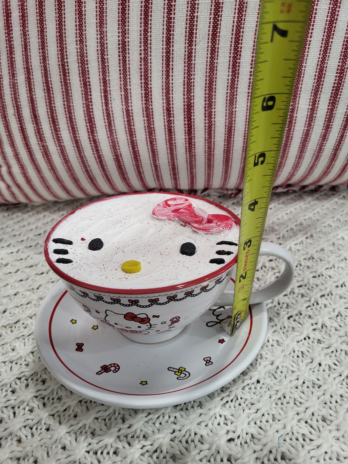 Pip Posh Design Faux Sweet Décor Hello Kitty Face &amp; Peppermint Tea Cup Holiday Collection
