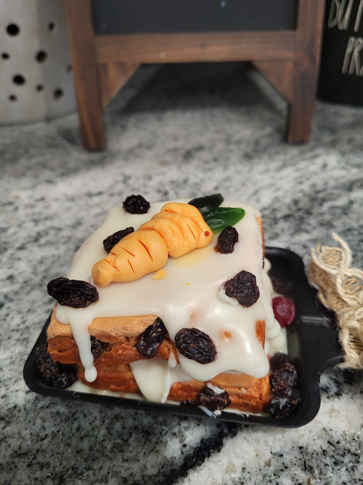 Pip Posh Faux Carrot Cake Skillet Sweet Candle Collection