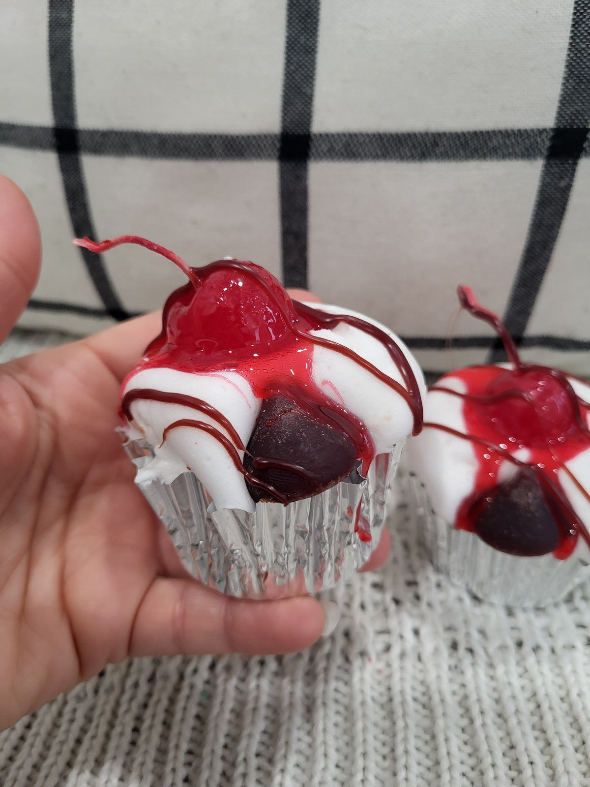 Pip Posh White Chocolate Cherry Hersey Kiss Cupcake Sweet Candle Collection Set Of 2