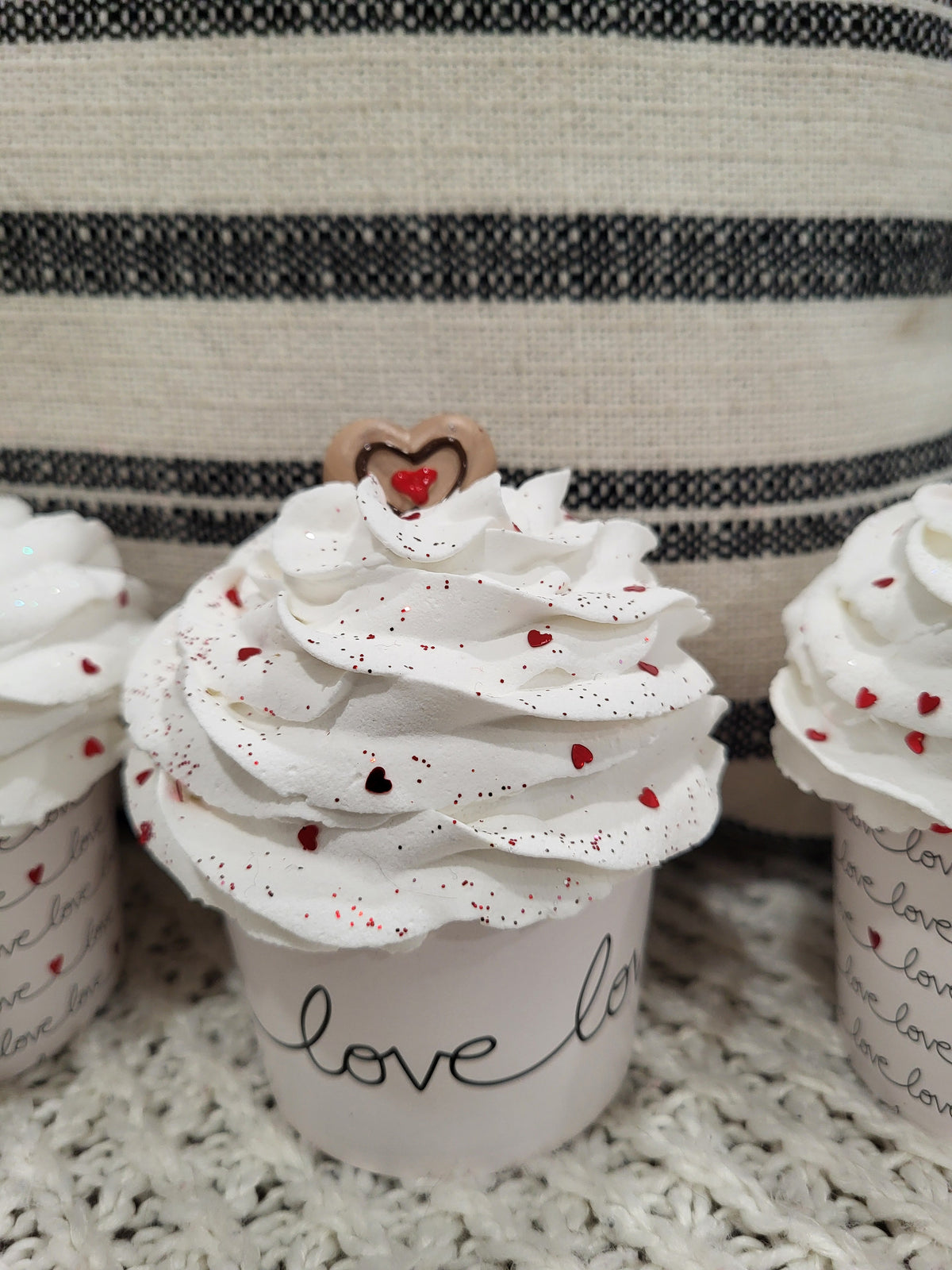 Pip Posh Design Faux Sweet Décor &quot;Love&quot; White Whipped Heart Cupcake Assortment Set Of 4 Bakery Collection