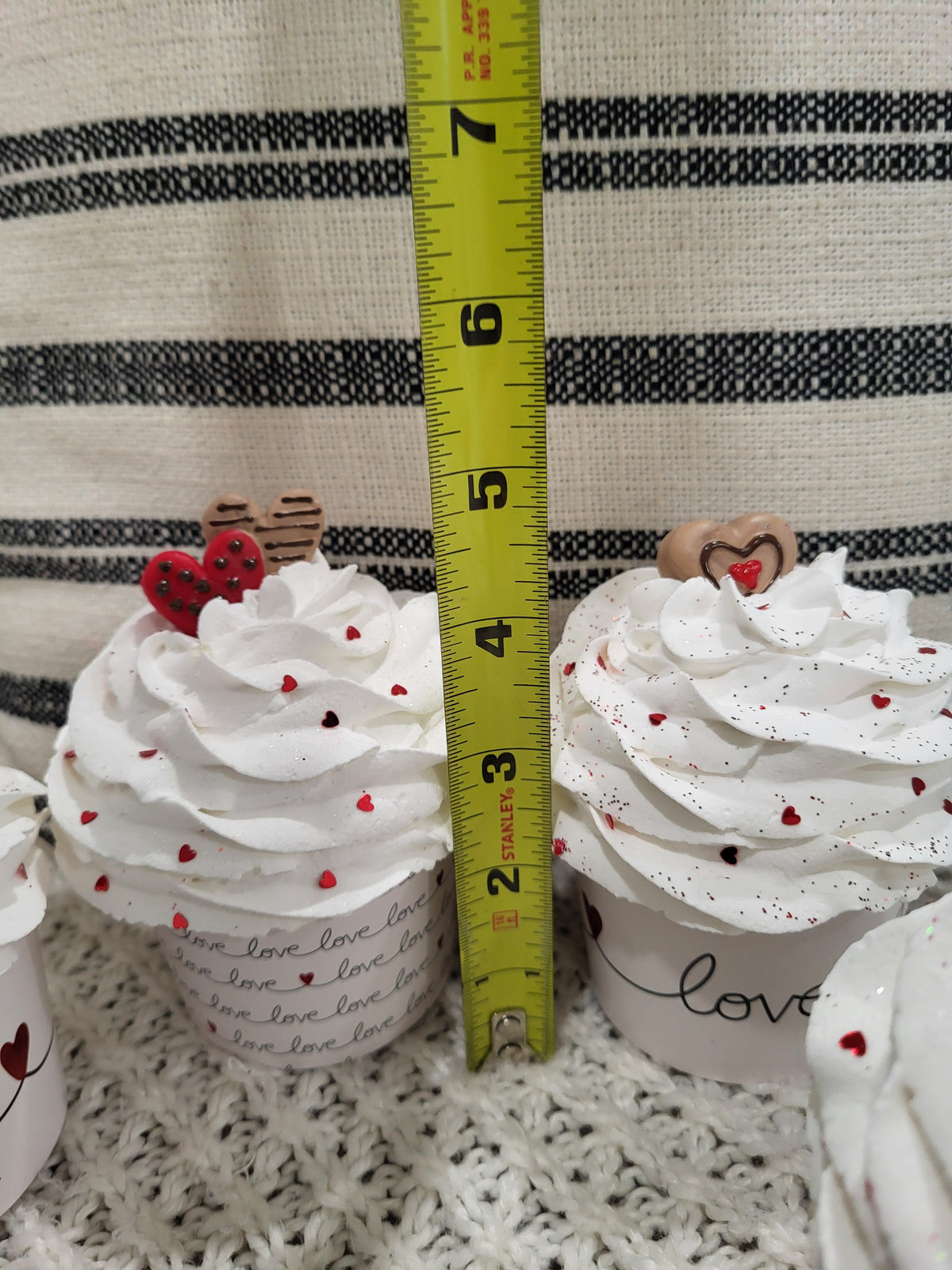 Pip Posh Design Faux Sweet Décor &quot;Love&quot; White Whipped Heart Cupcake Assortment Set Of 4 Bakery Collection