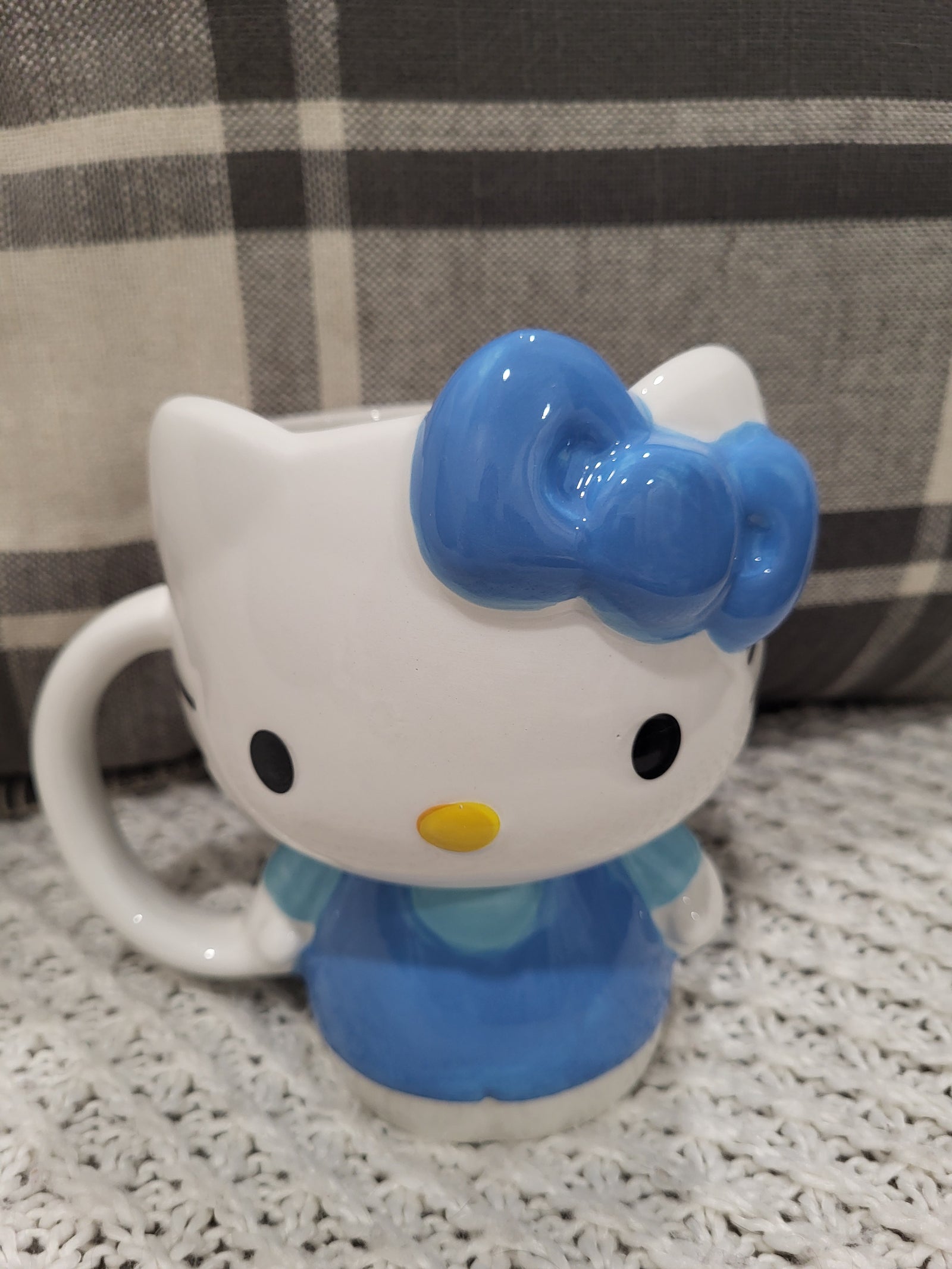 Hello Kitty Blue Dress & Blue Bow 20oz Mug HK Collection
