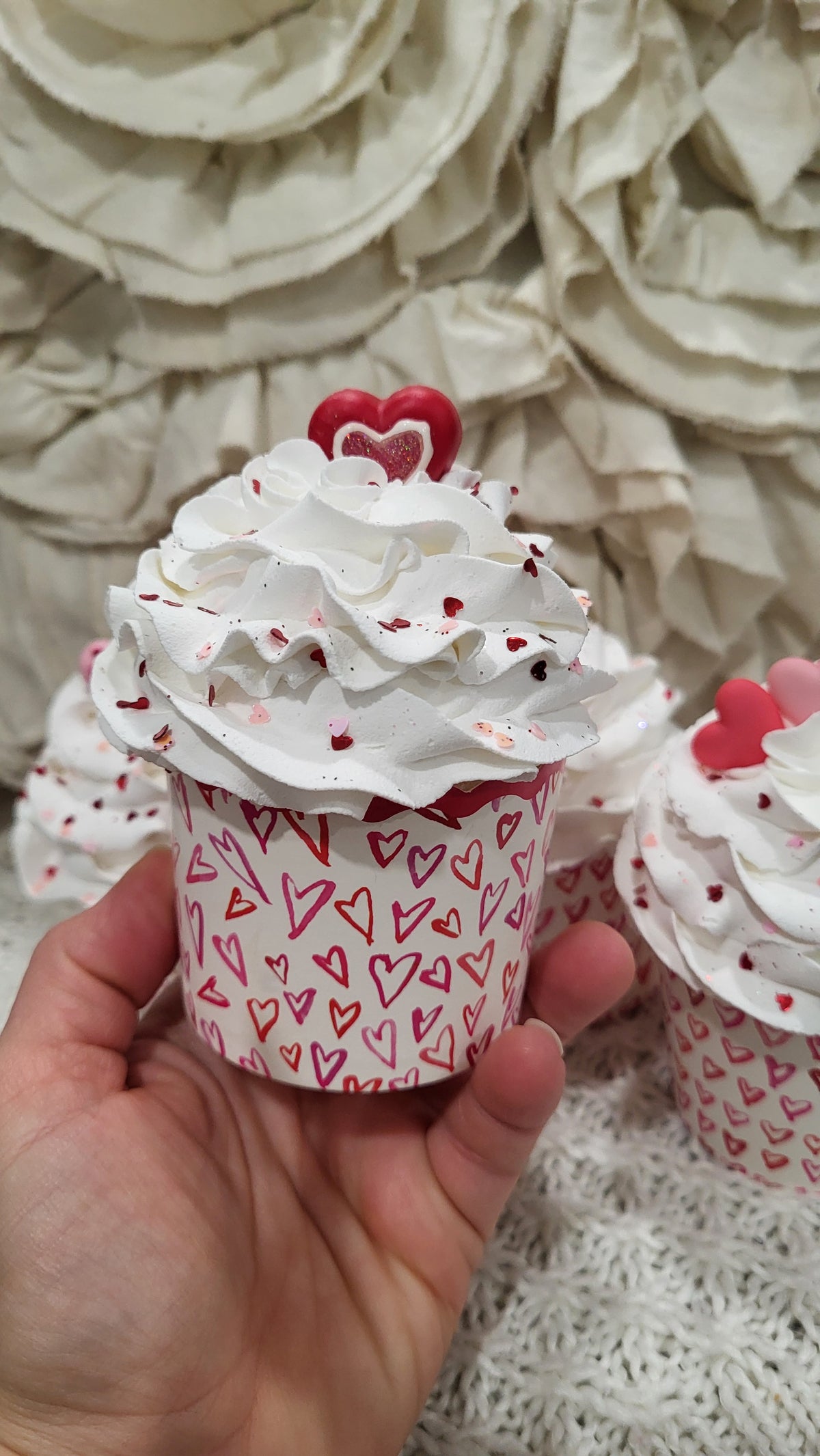 Pip Posh Design Faux Sweet Decor Valentine Hearts White Whipped Cupcakes Set Of 4 Bakery Collection