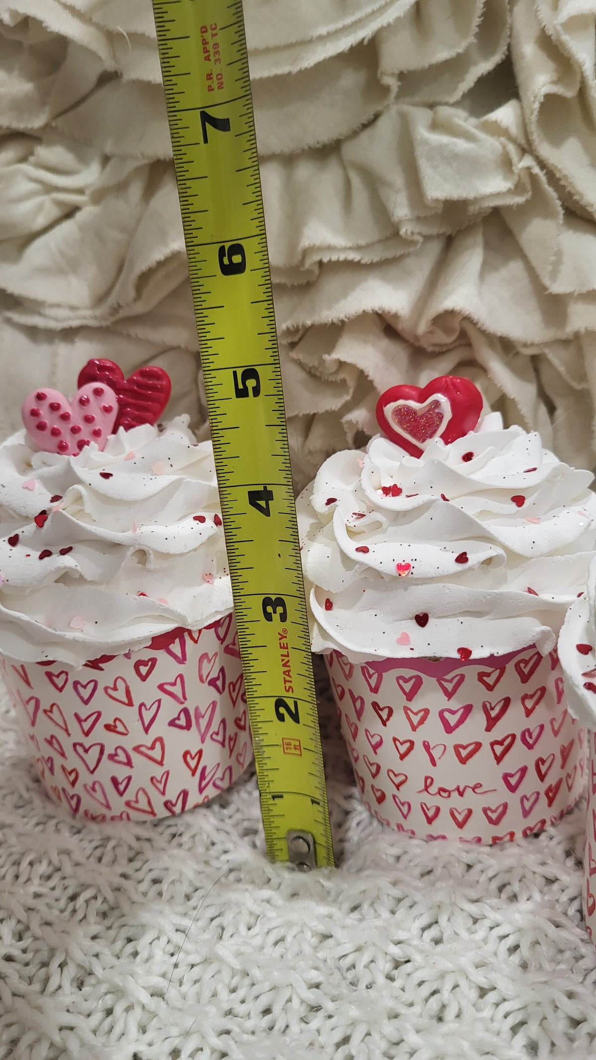 Pip Posh Design Faux Sweet Decor Valentine Hearts White Whipped Cupcakes Set Of 4 Bakery Collection
