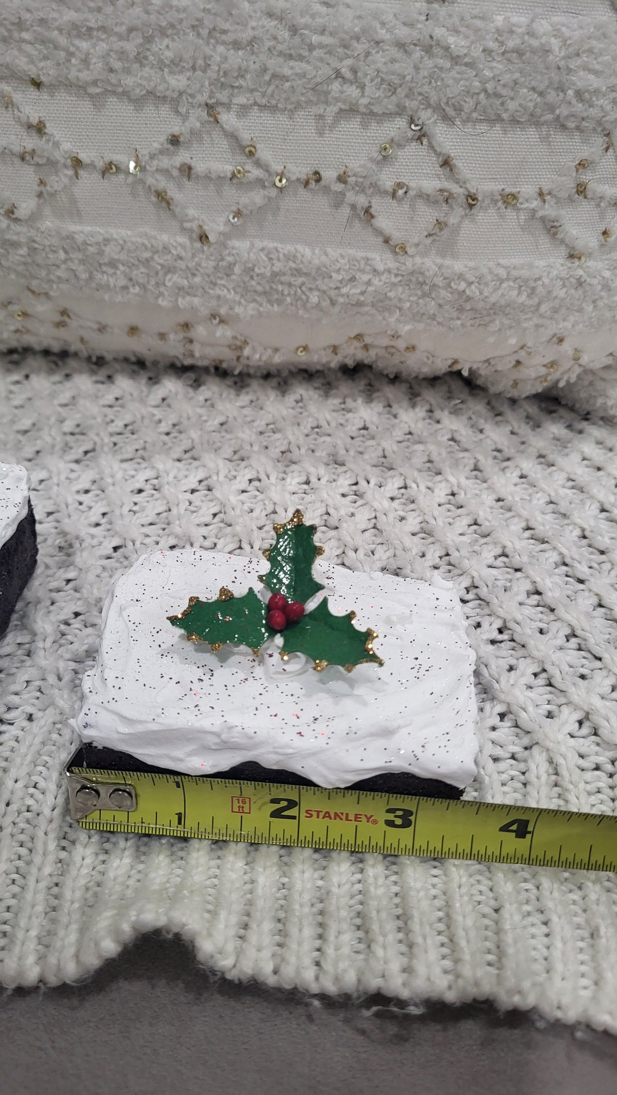 Pip Posh Design Faux Sweet Décor Mistletoe Brownie Set Of 2 Holiday Collection