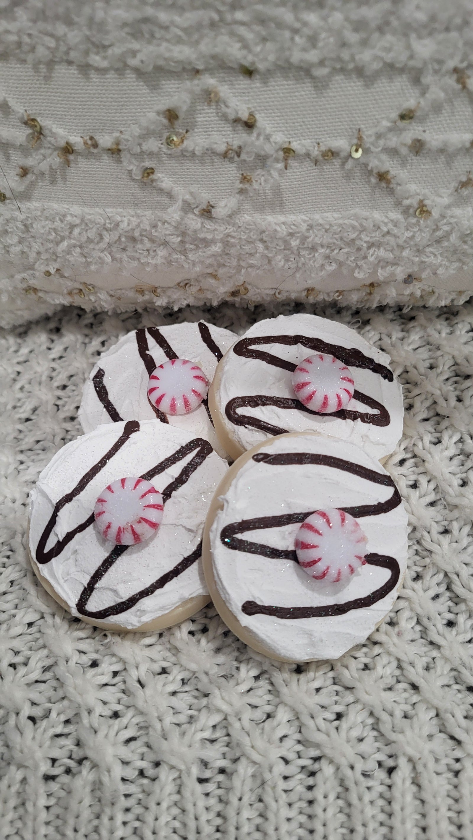 Pip Posh Design Faux Sweet Décor Peppermint Chocolate Drizzle Sugar Cookies Set Of 4 Holiday Collection