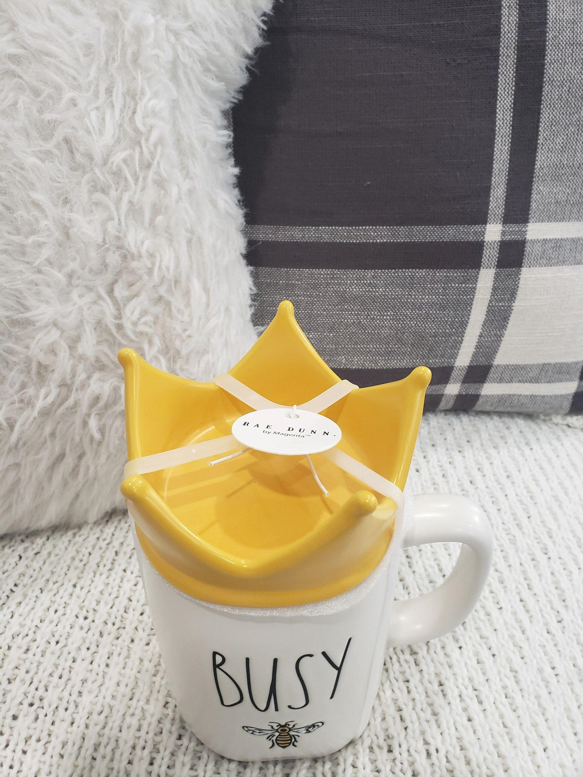 Rae Dunn &quot;BUSY &quot; Bee Mug and Crown Mug Topper Bee Collection