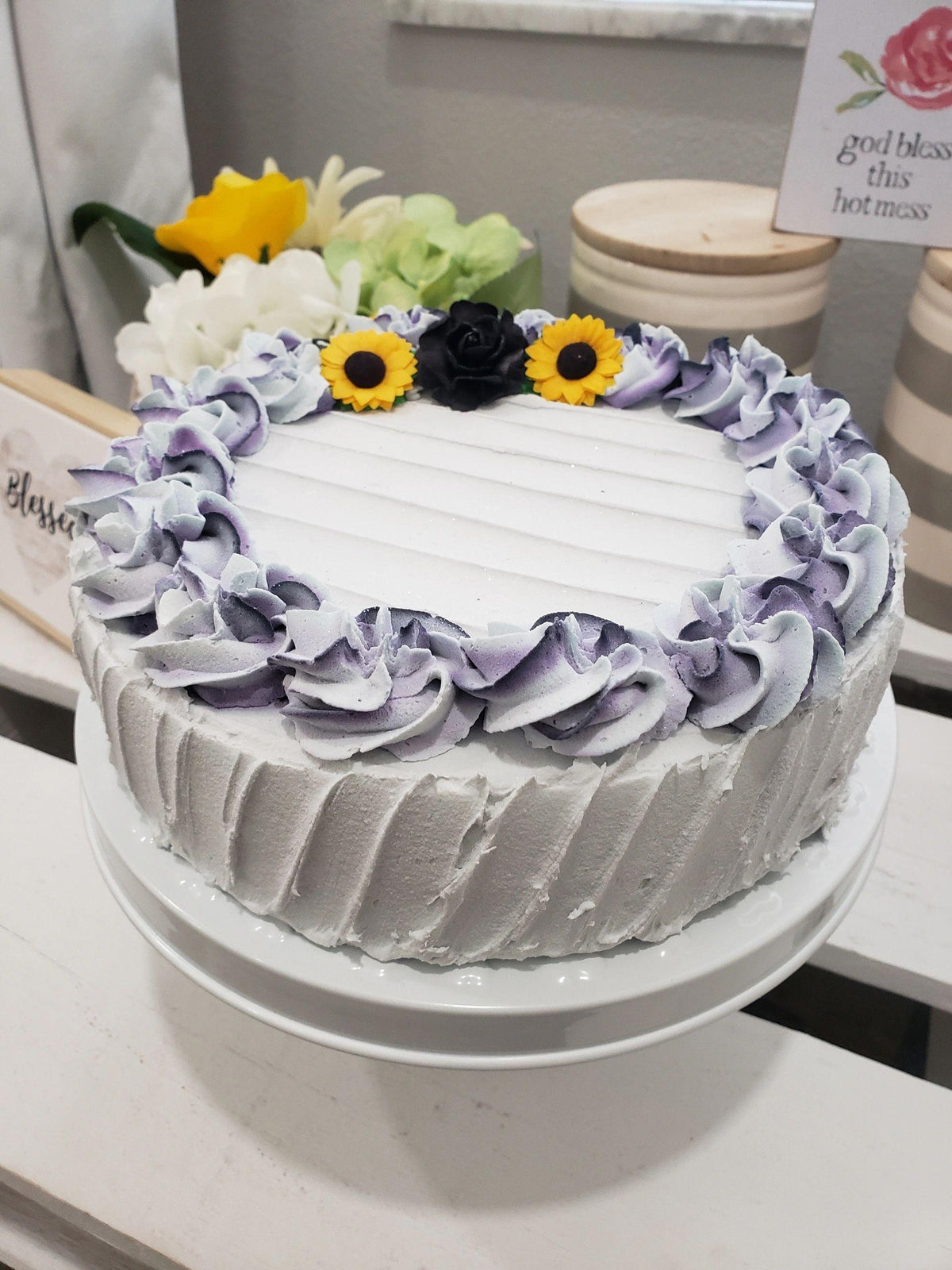 Pip Posh Design Faux Sweet Décor Sunflower Cake Collection
