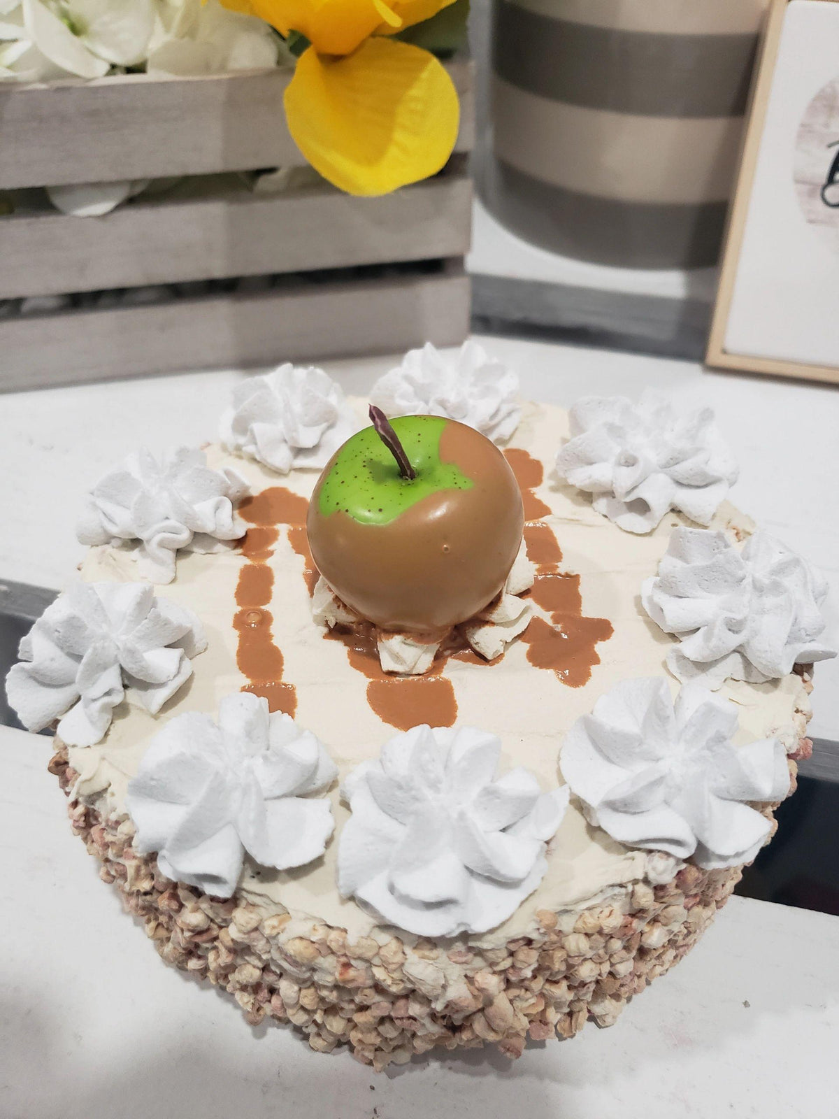 Pip Posh Design Faux Sweet Décor Carmel Apple Cake Collection