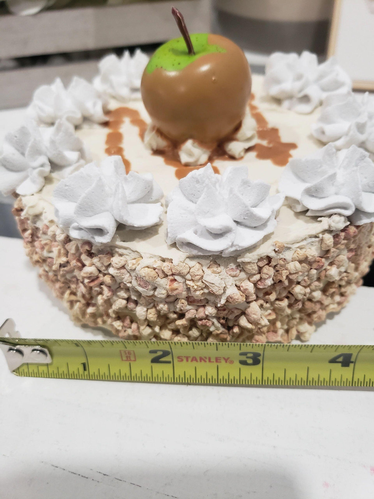 Pip Posh Design Faux Sweet Décor Carmel Apple Cake Collection