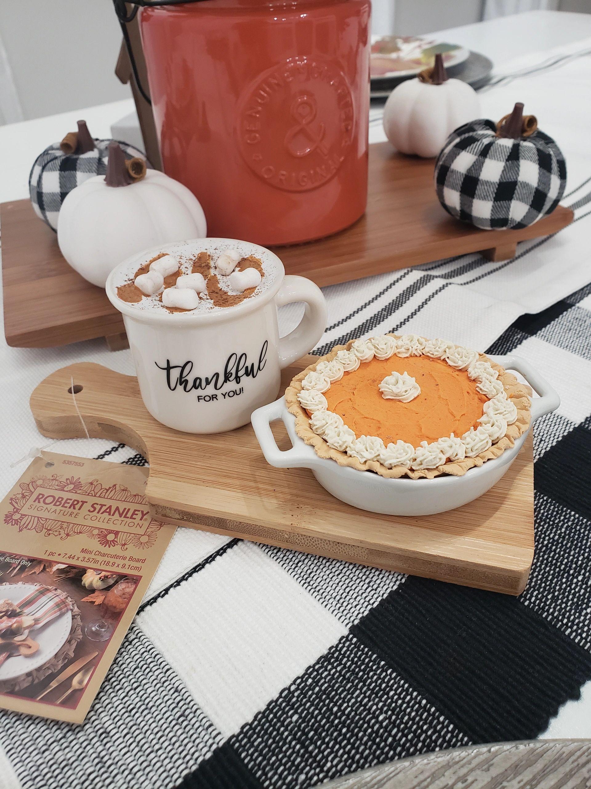 Pip Posh Design Faux Sweet Décor Mini Pumpkin Pie & Mini Thankful For You Mug Bundle Set of 3