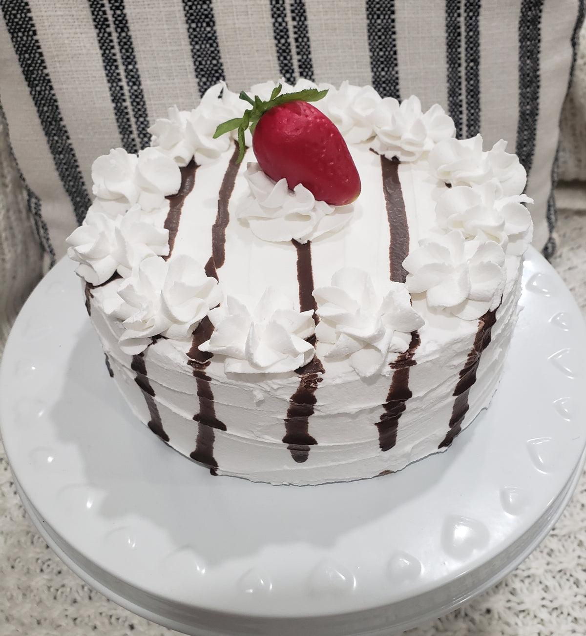 Pip Posh Design Faux Sweet Décor Strawberry &amp; Chocolate Drizzle Cake Collection