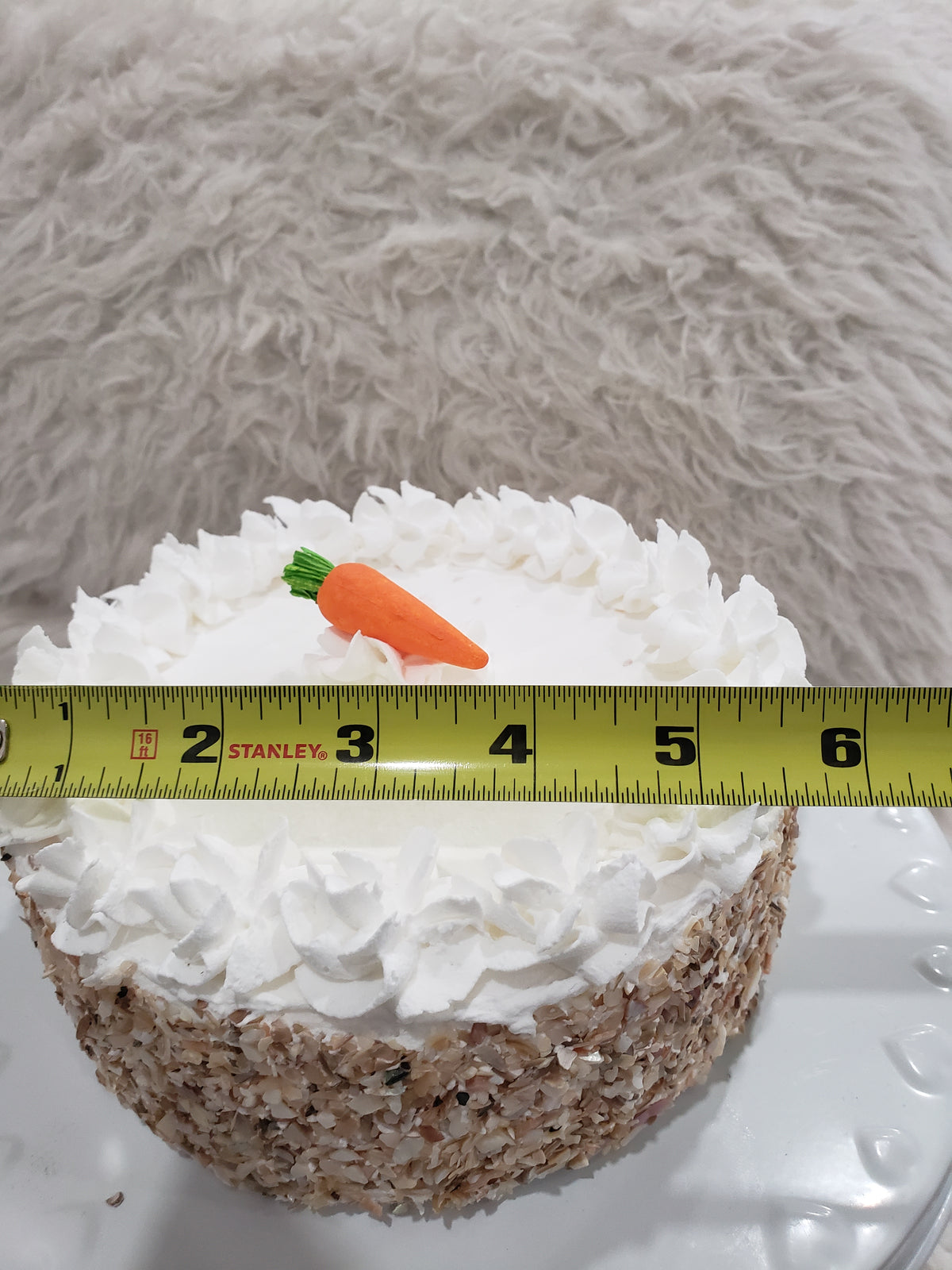 Pip Posh Design Faux Sweet Décor Whipped Carrot Cake Collection