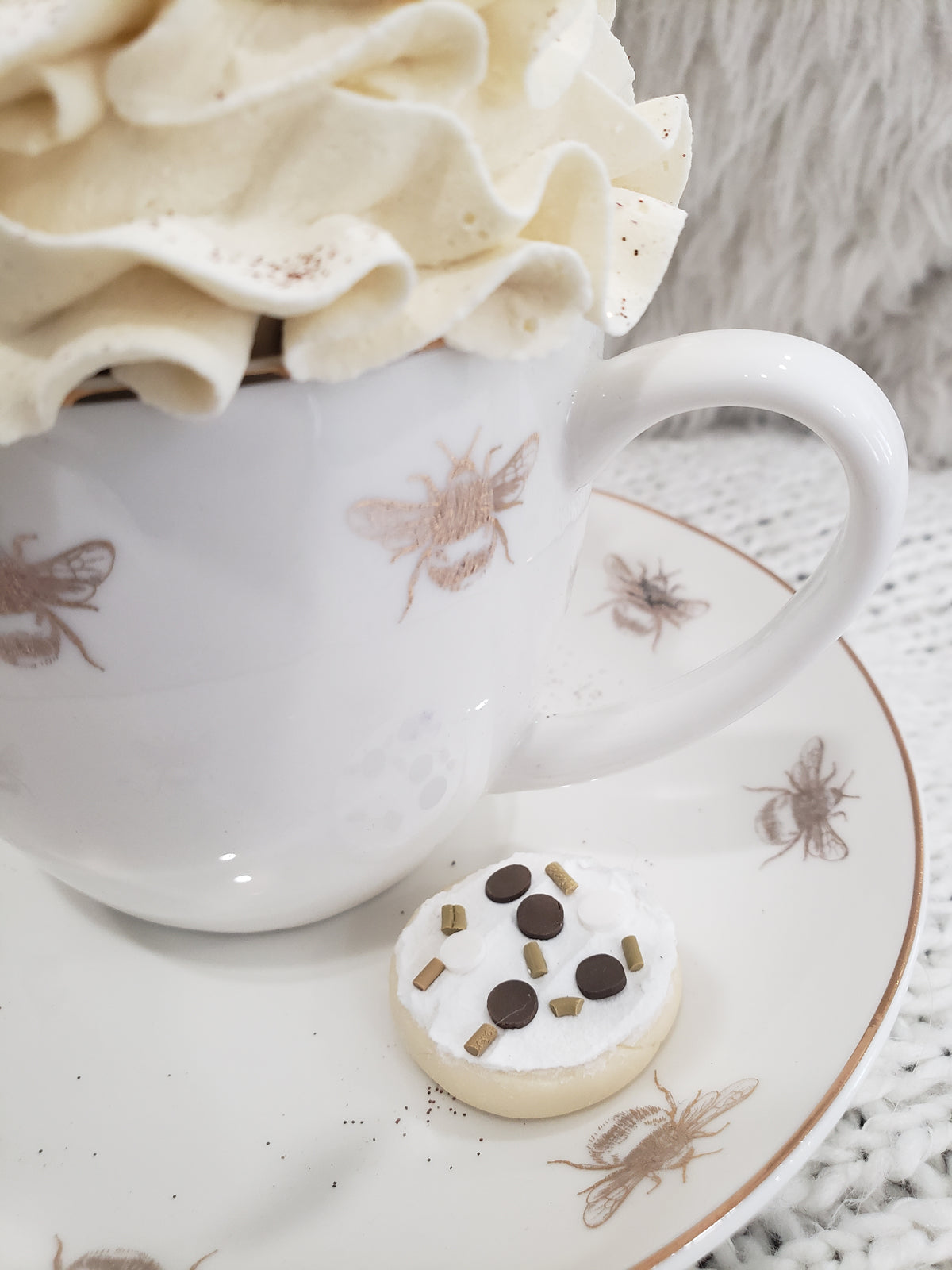 Pip Posh Design Faux Sweet Décor &amp; Bee Tea Cup and Ivory Whipped Topper Collection