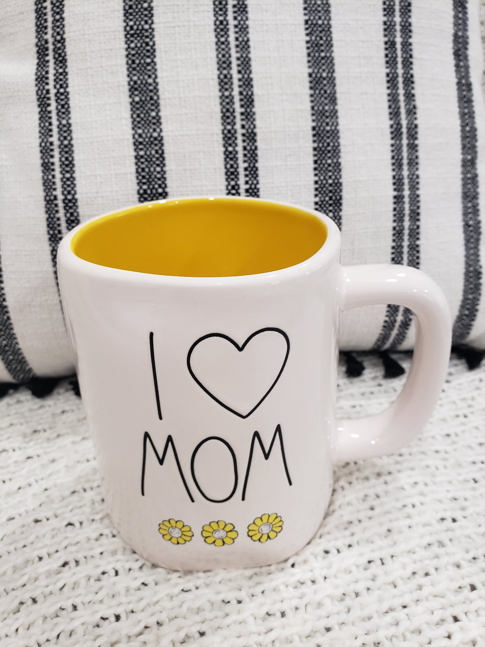 Rae Dunn " I Love Mom" Flowers Mug Collection