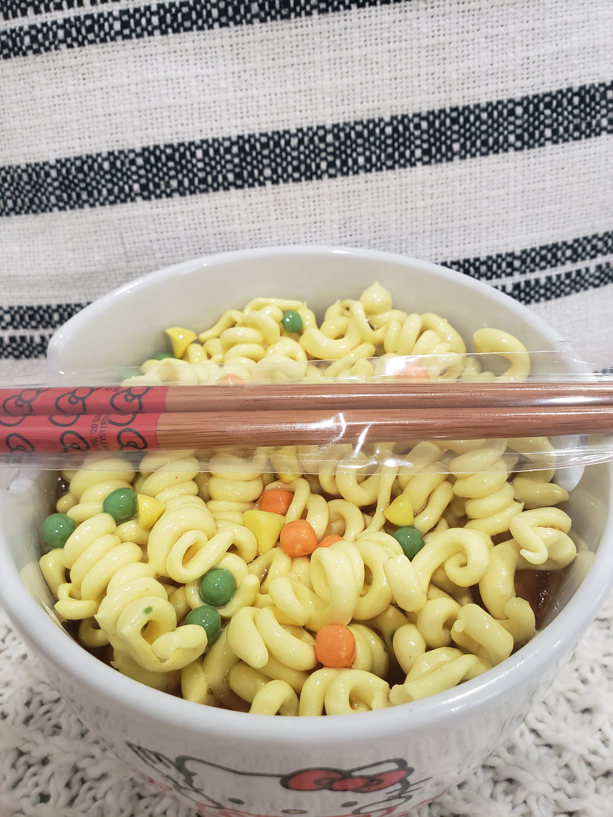 Pip Posh Design Faux Sweet Décor &quot;Hello Kitty Cup Of Noodles Bowl &amp; Resin Noodles&quot; Resin Collection