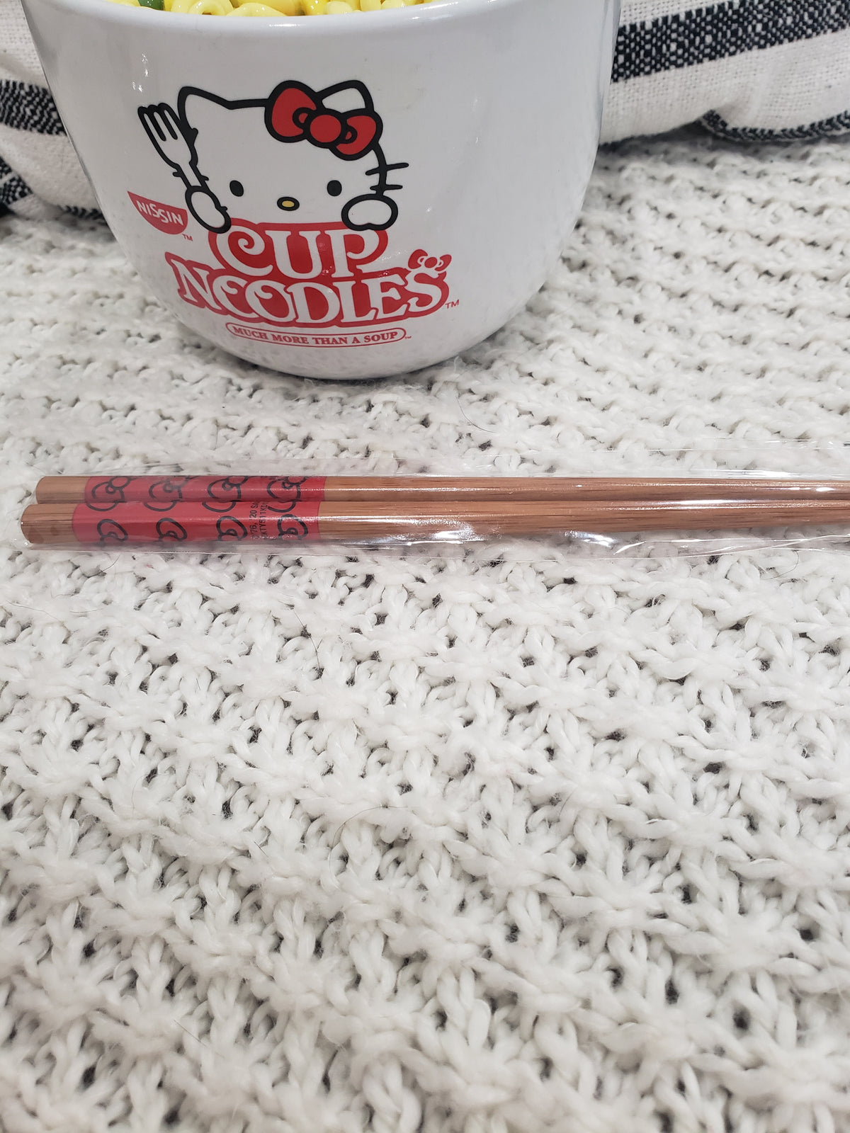 Pip Posh Design Faux Sweet Décor &quot;Hello Kitty Cup Of Noodles Bowl &amp; Resin Noodles&quot; Resin Collection