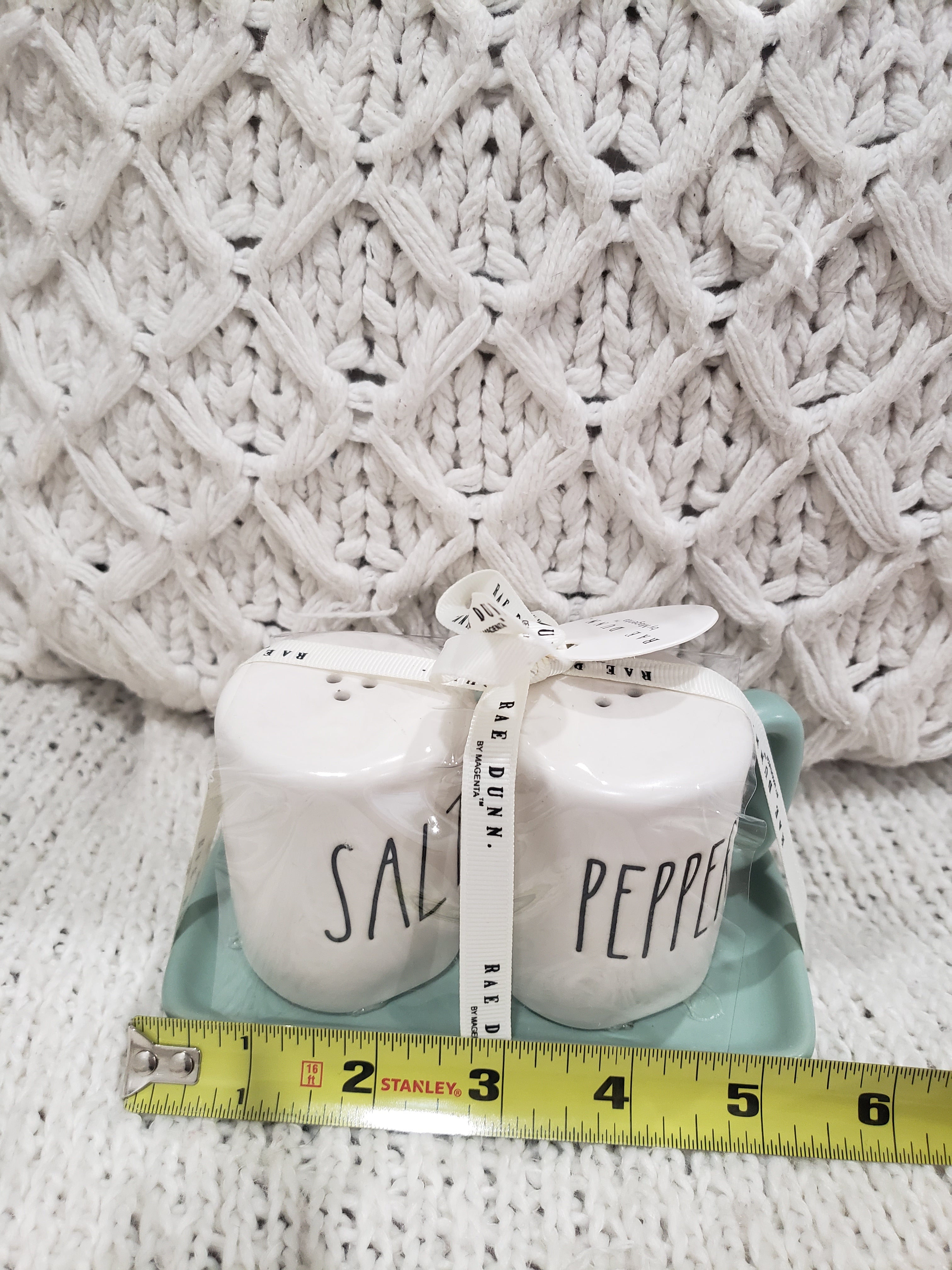 CROCHET PATTERN: Salt and Pepper Shakers