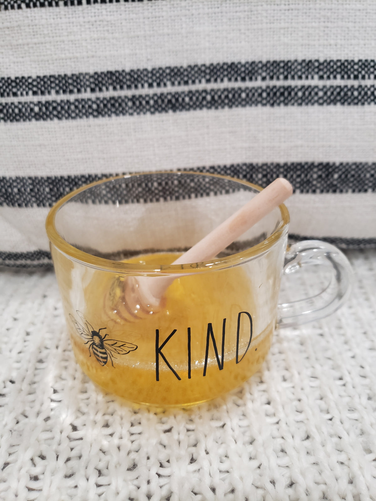 Rae Dunn &quot; Bee Kind&quot; Mini Glass &amp; Pip Posh Design Faux Sweet Décor Tea and Honey Glass Collection