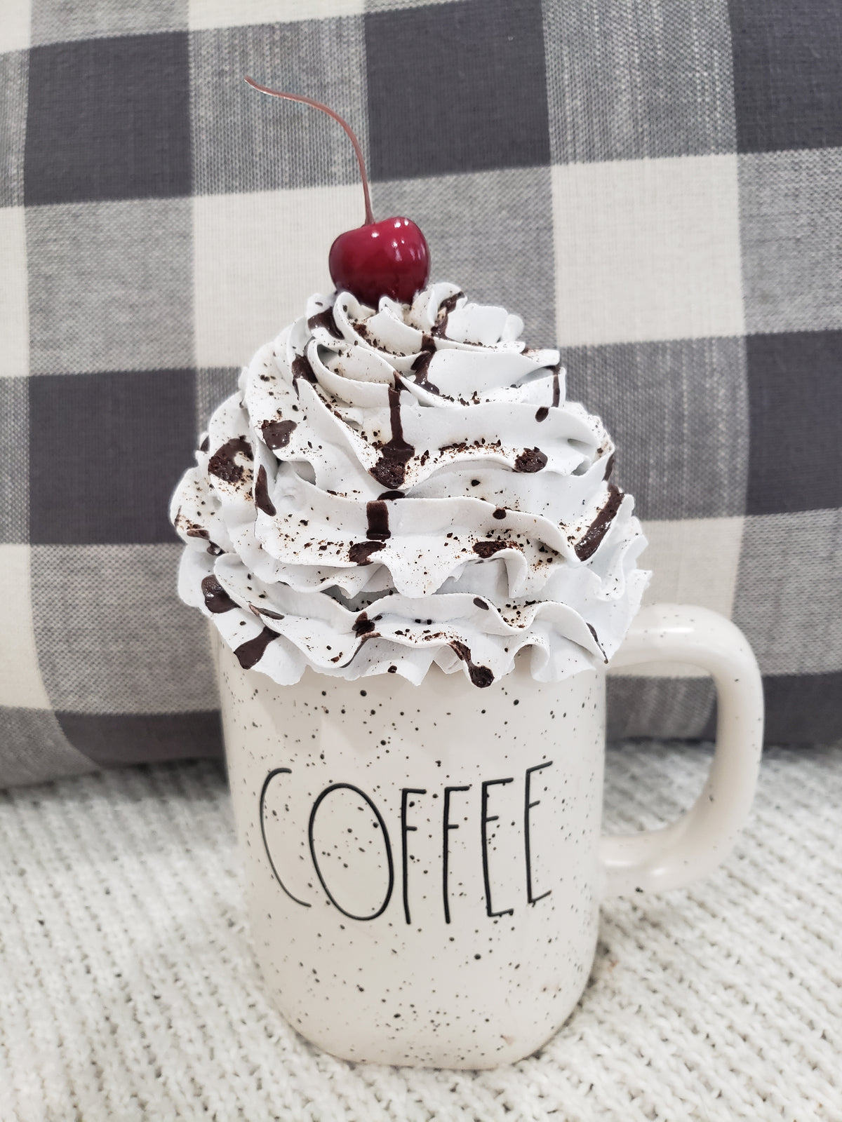 Pip Posh Design Faux Sweet Décor Cherry Chocolate Drizzle Mug Topper