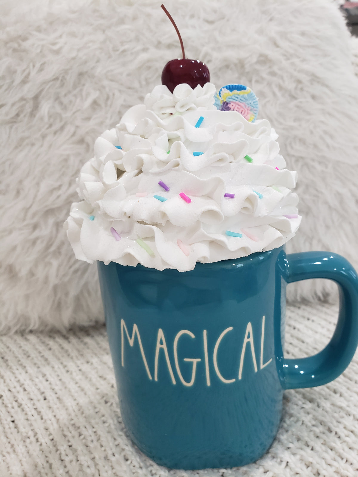 Pip Posh Design Faux Sweet Décor Whipped Vanilla Sprinkle Mug Topper Collection