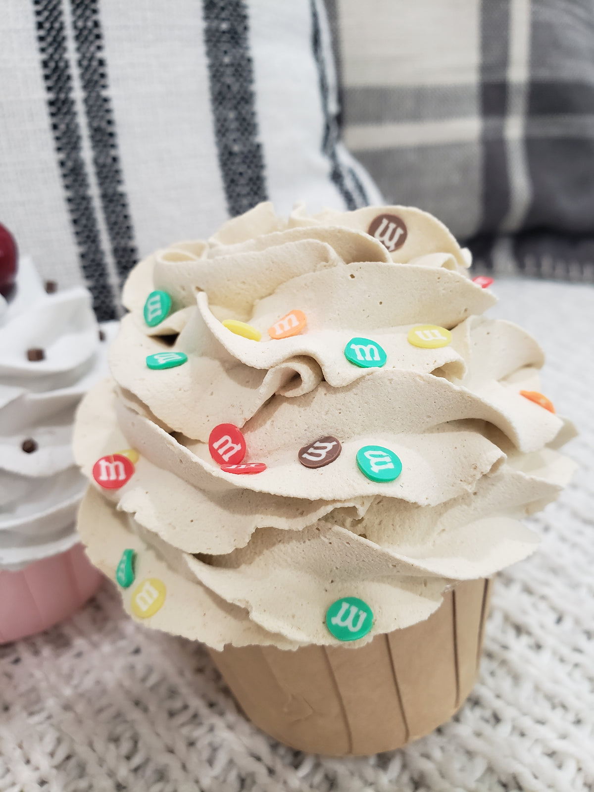 Pip Posh Design Faux Sweet Décor Whipped Assorted Cupcakes Set of 4